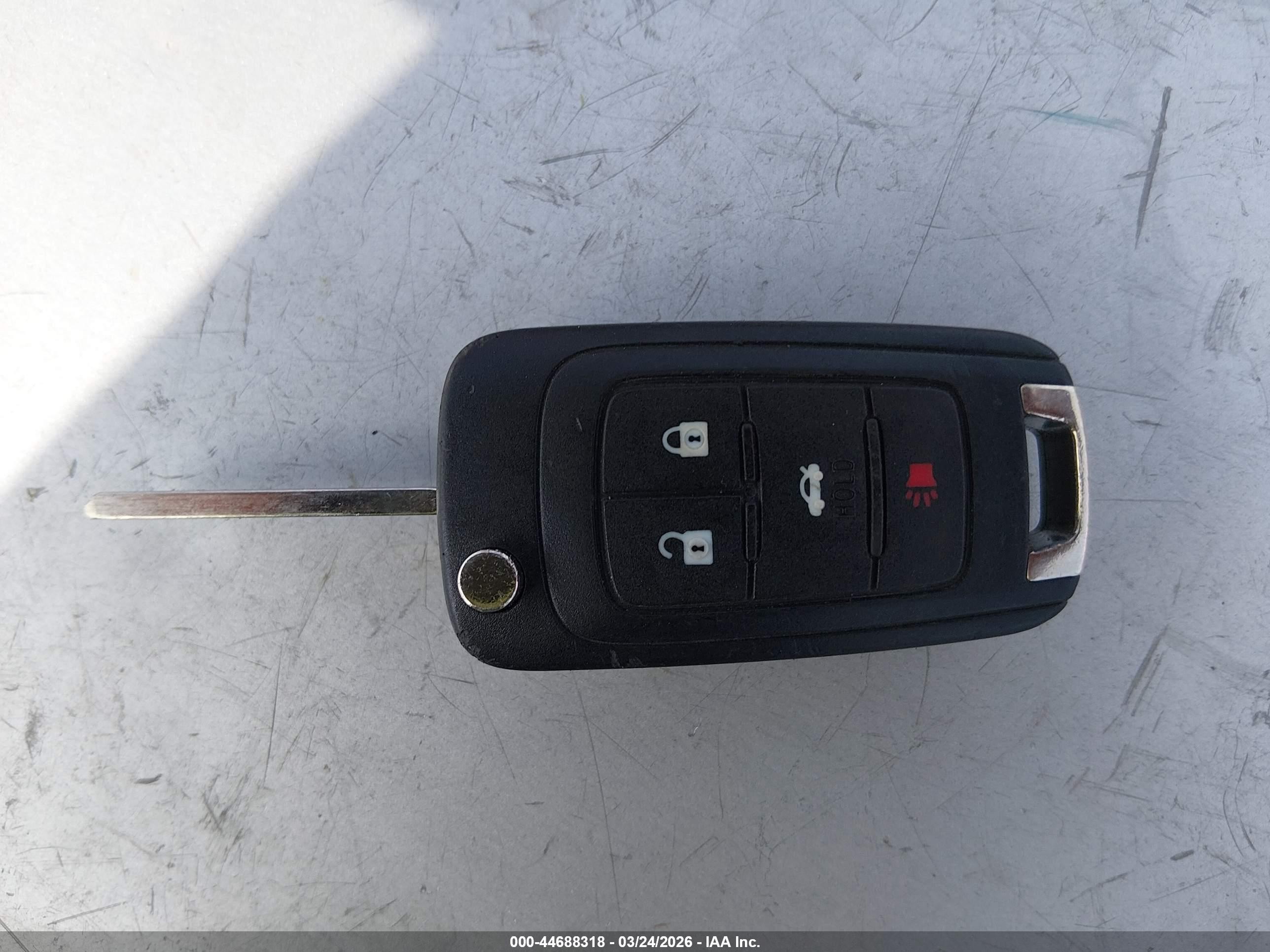 2013 Chevrolet Sonic Ls Auto White vin: 1G1JA5SH4D4231539