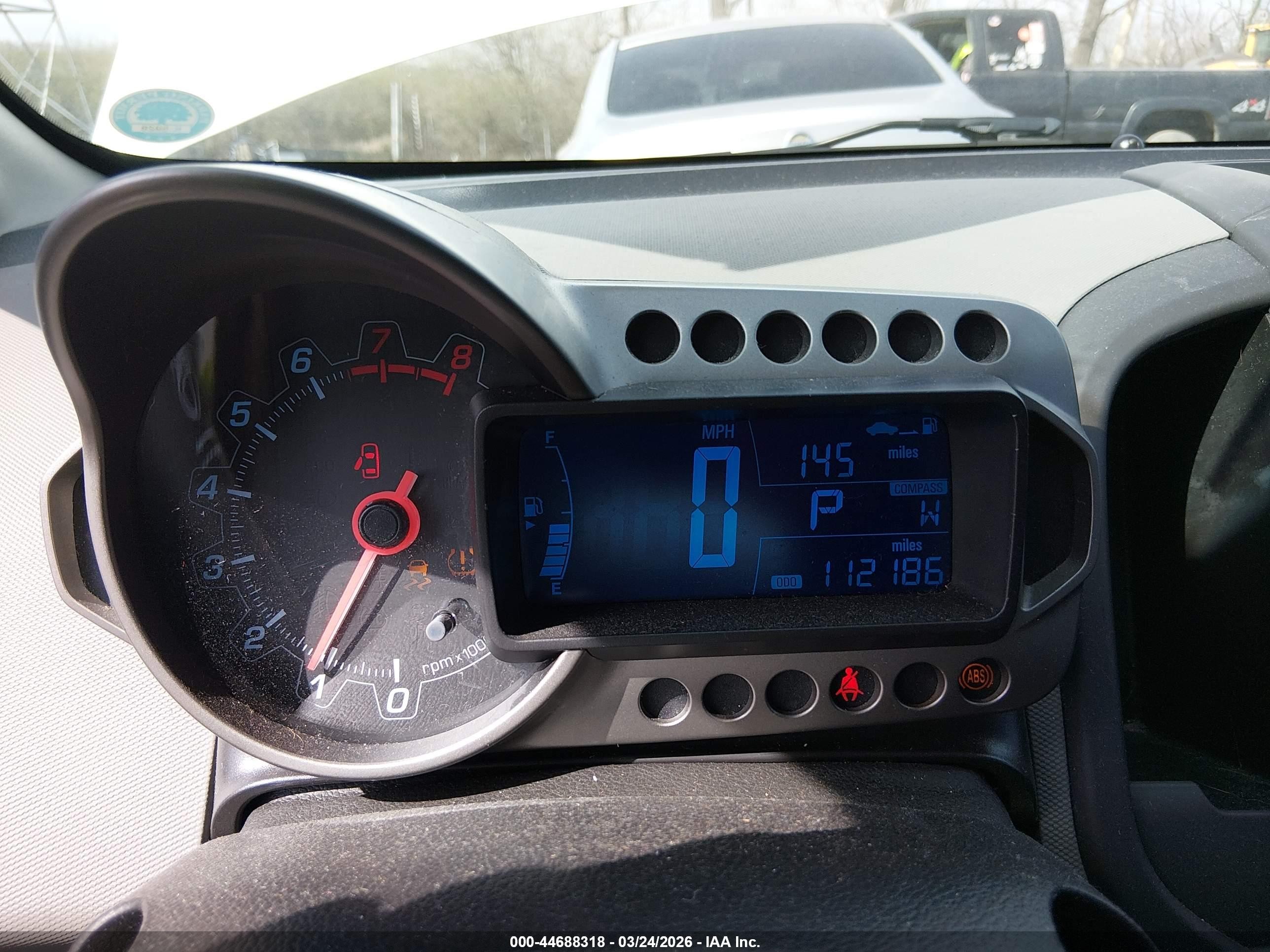 2013 Chevrolet Sonic Ls Auto White vin: 1G1JA5SH4D4231539