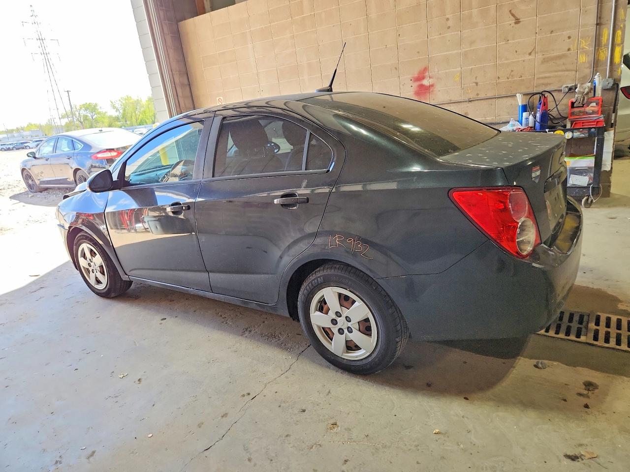 2014 Chevrolet Sonic Ls Черный vin: 1G1JA5SH4E4239111