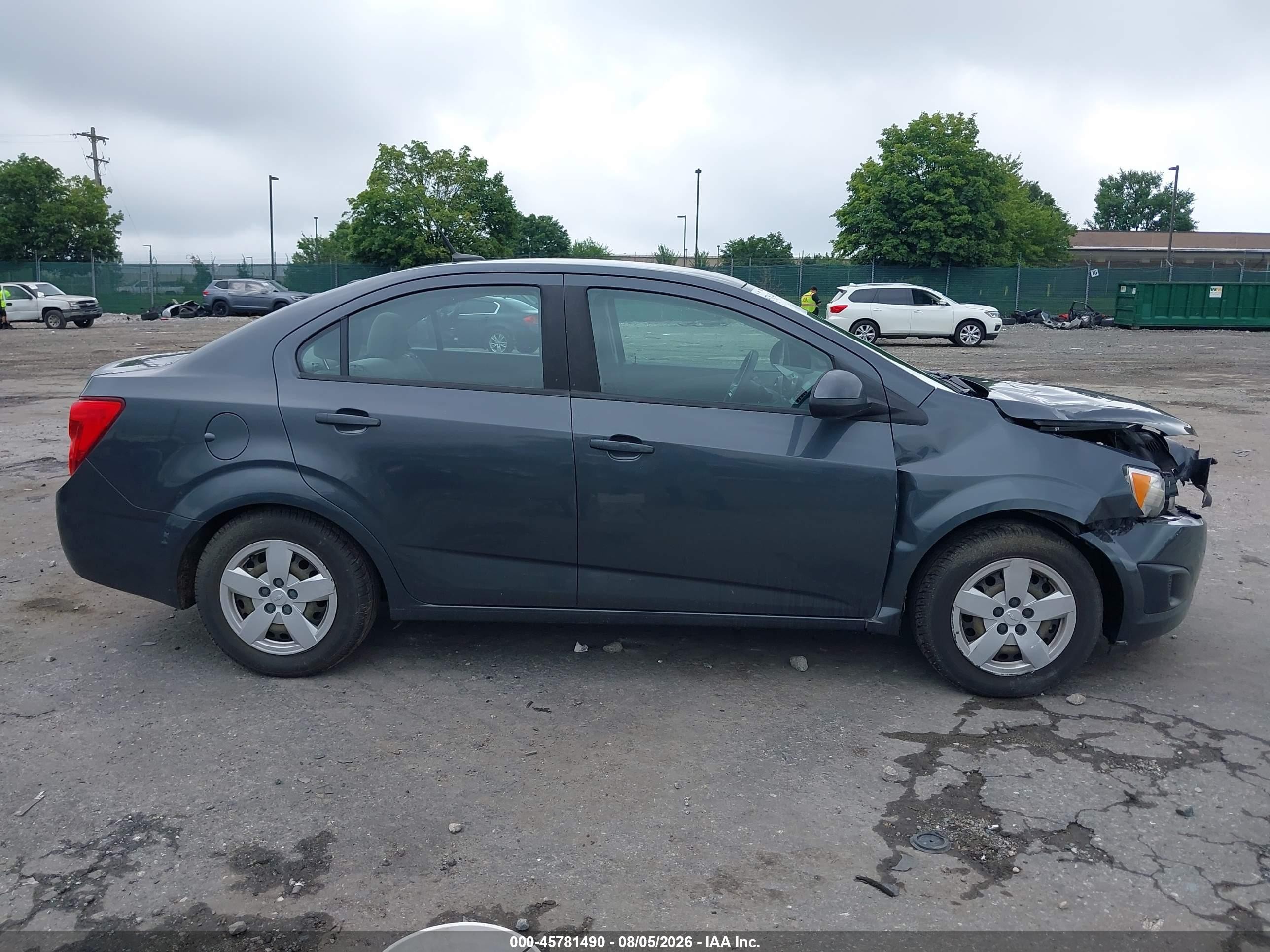 2013 Chevrolet Sonic Ls Auto Gray vin: 1G1JA5SH5D4121647
