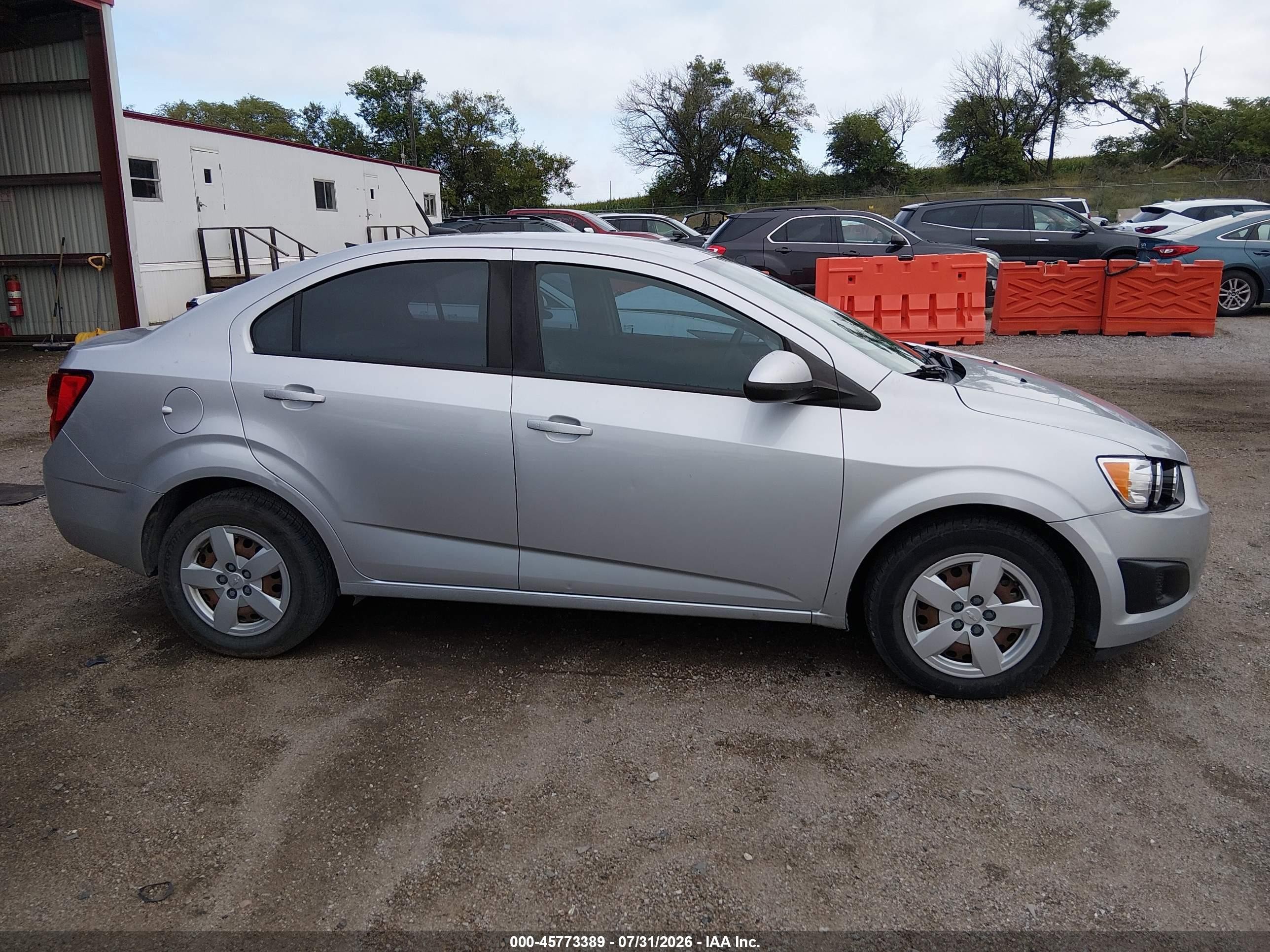 2014 Chevrolet Sonic Ls Auto Silver vin: 1G1JA5SH5E4168369