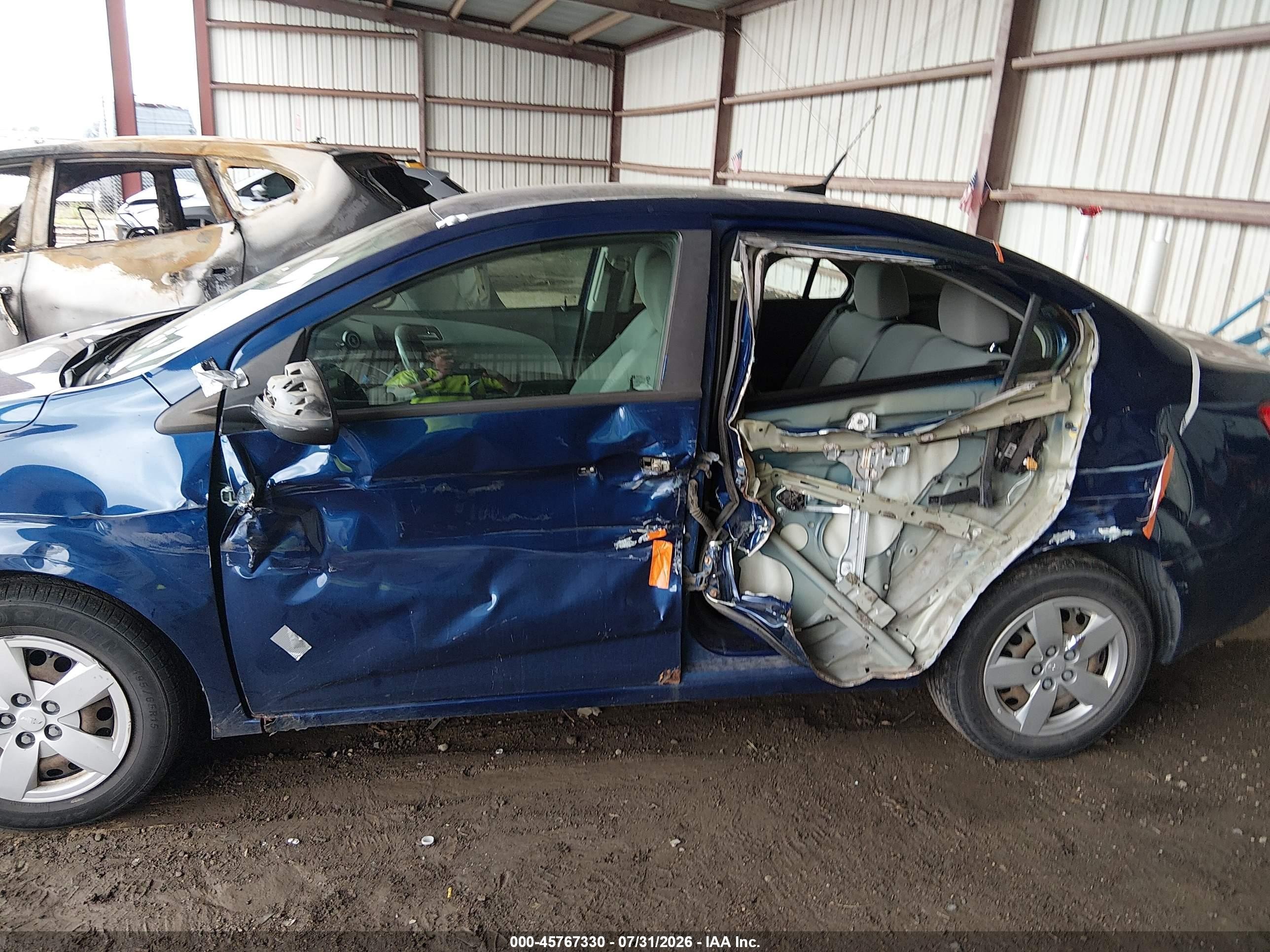 2014 Chevrolet Sonic Ls Auto Blue vin: 1G1JA5SH6E4114773