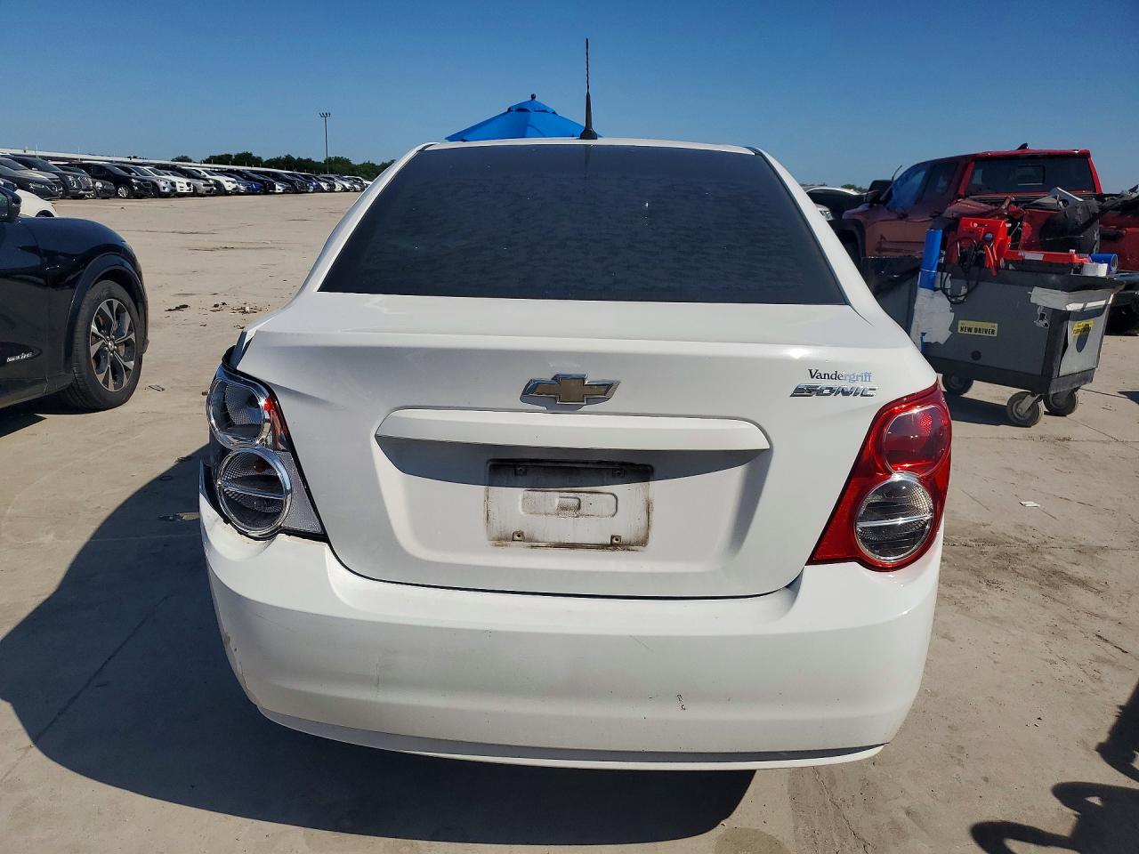 2014 Chevrolet Sonic Белый vin: 1G1JA5SH6E4137745