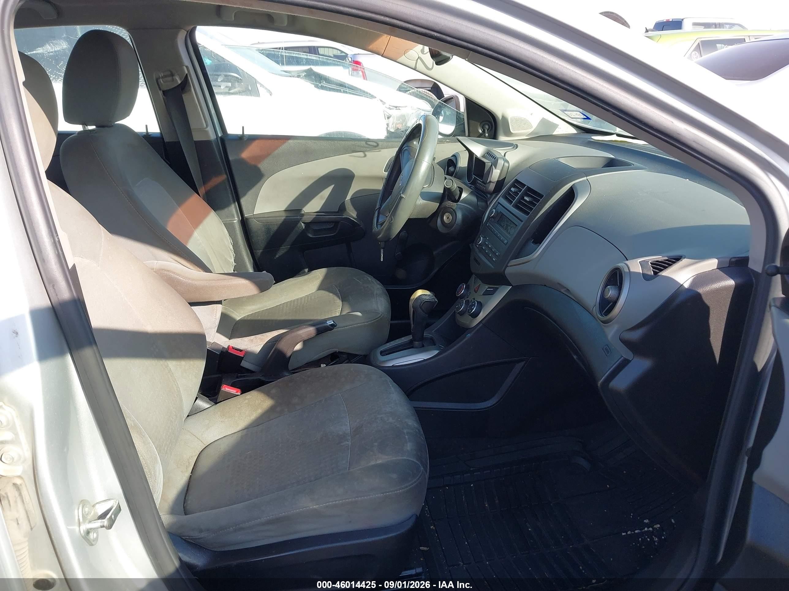 2014 Chevrolet Sonic Ls Auto Silver vin: 1G1JA5SH6E4145683