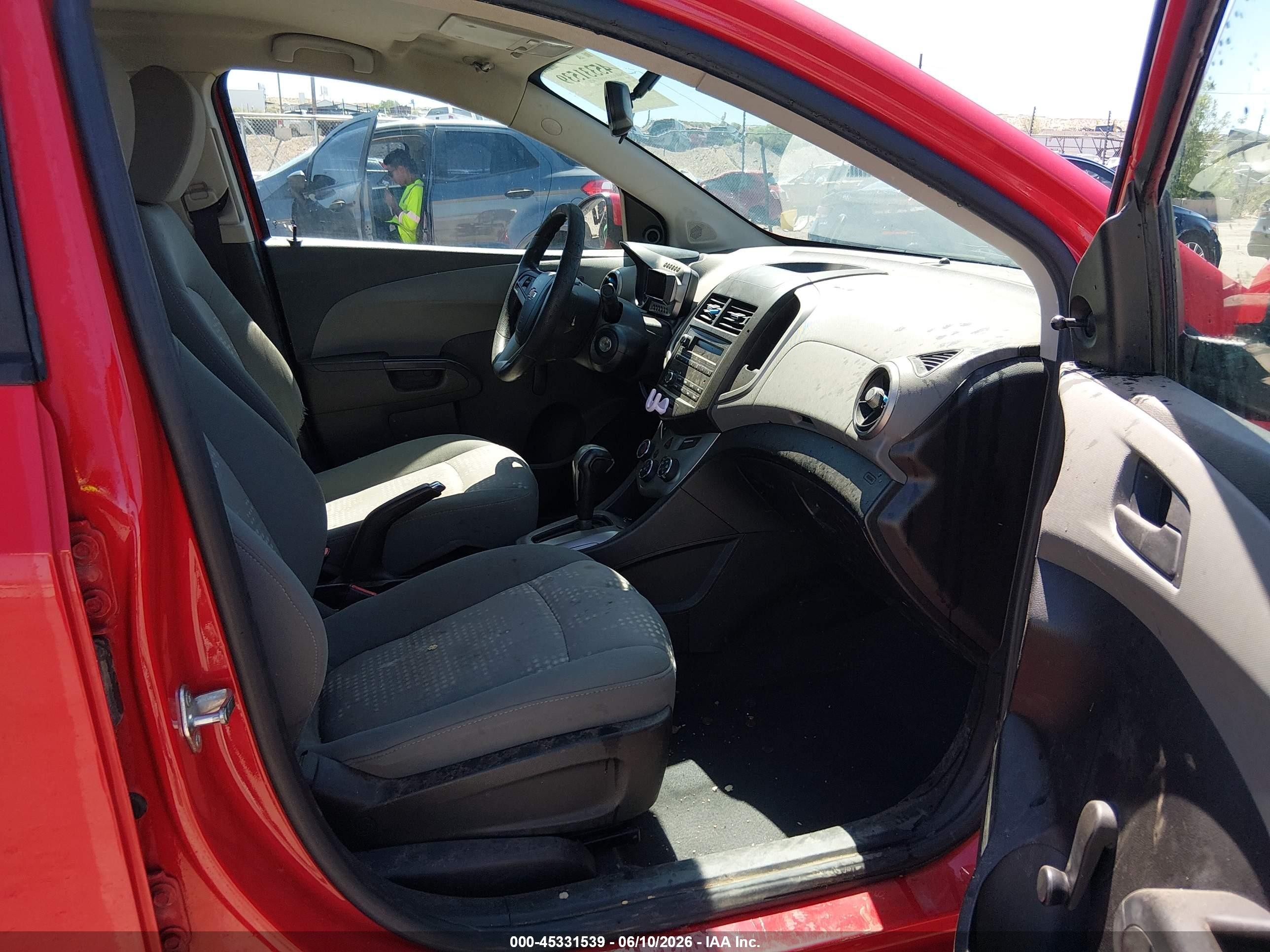 2015 Chevrolet Sonic Ls Auto Red vin: 1G1JA5SH6F4127797