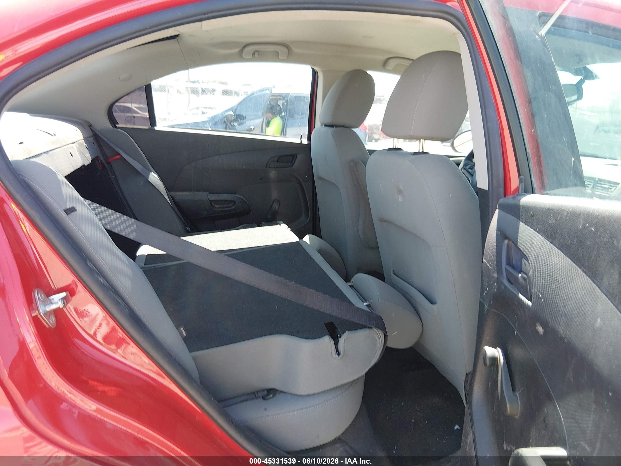 2015 Chevrolet Sonic Ls Auto Red vin: 1G1JA5SH6F4127797