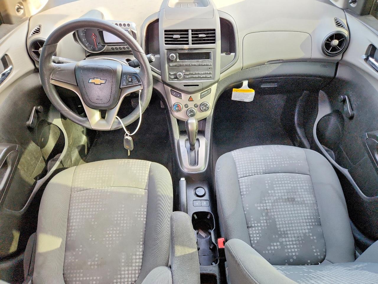 2013 Chevrolet Sonic Ls Silver vin: 1G1JA5SH7D4108785