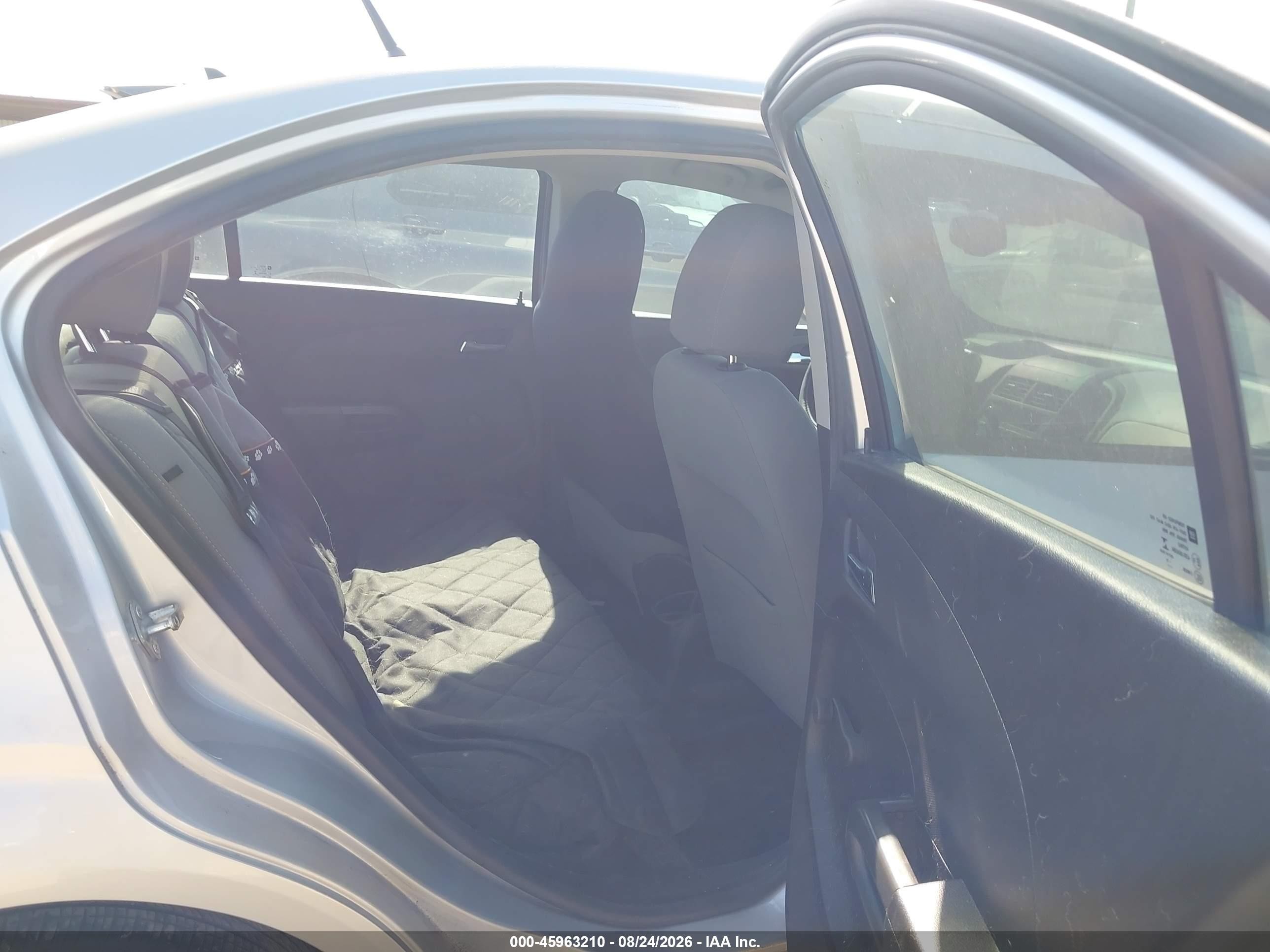 2012 Chevrolet Sonic 2ls Silver vin: 1G1JA5SH8C4225077