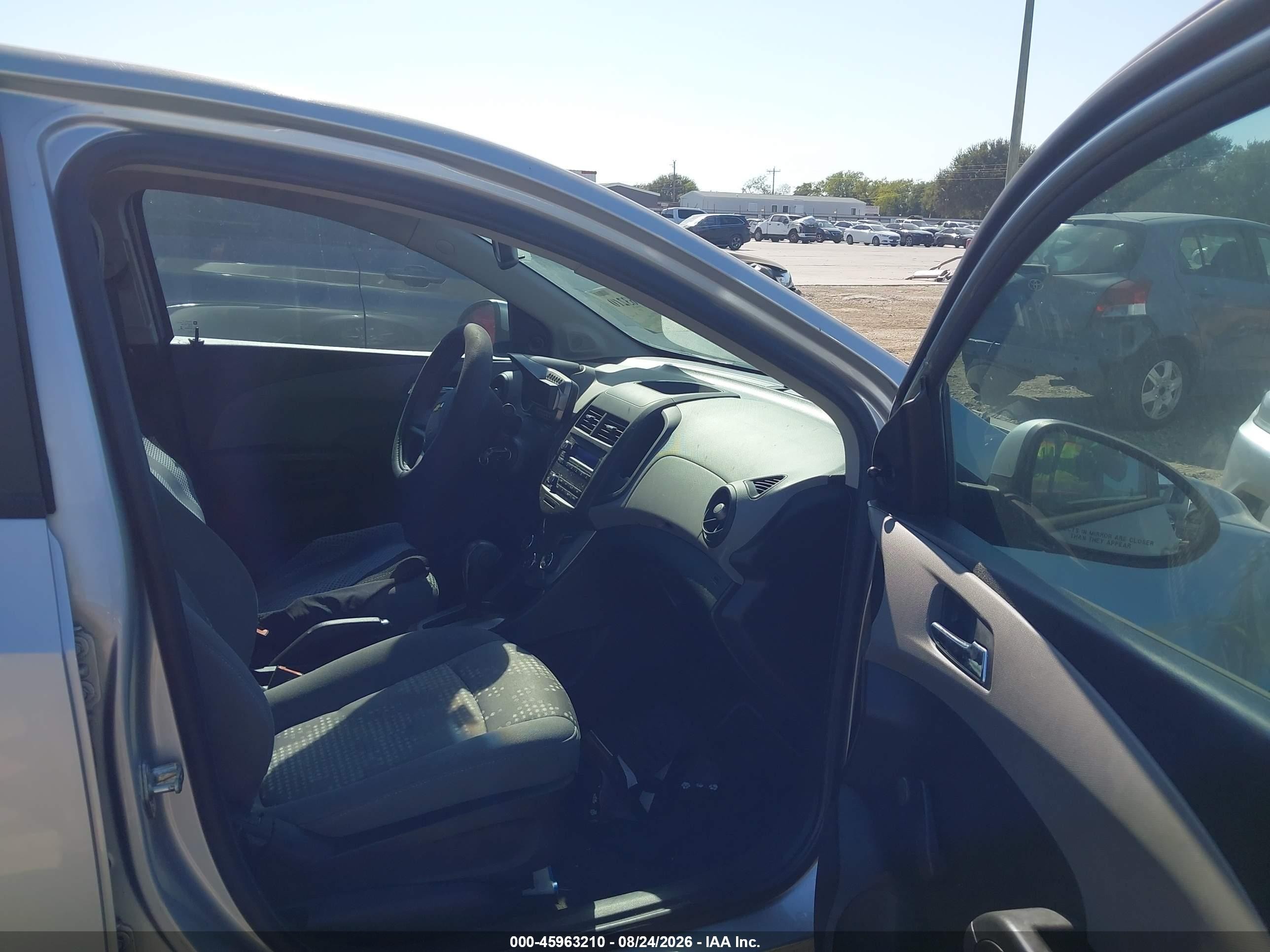 2012 Chevrolet Sonic 2ls Silver vin: 1G1JA5SH8C4225077