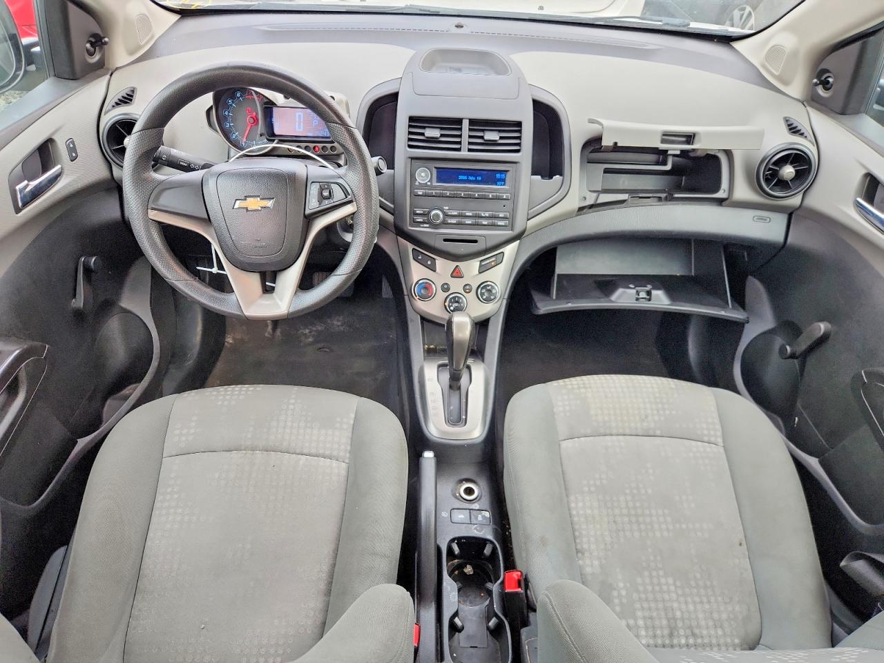 2014 Chevrolet Sonic Ls Silver vin: 1G1JA5SH9E4107994