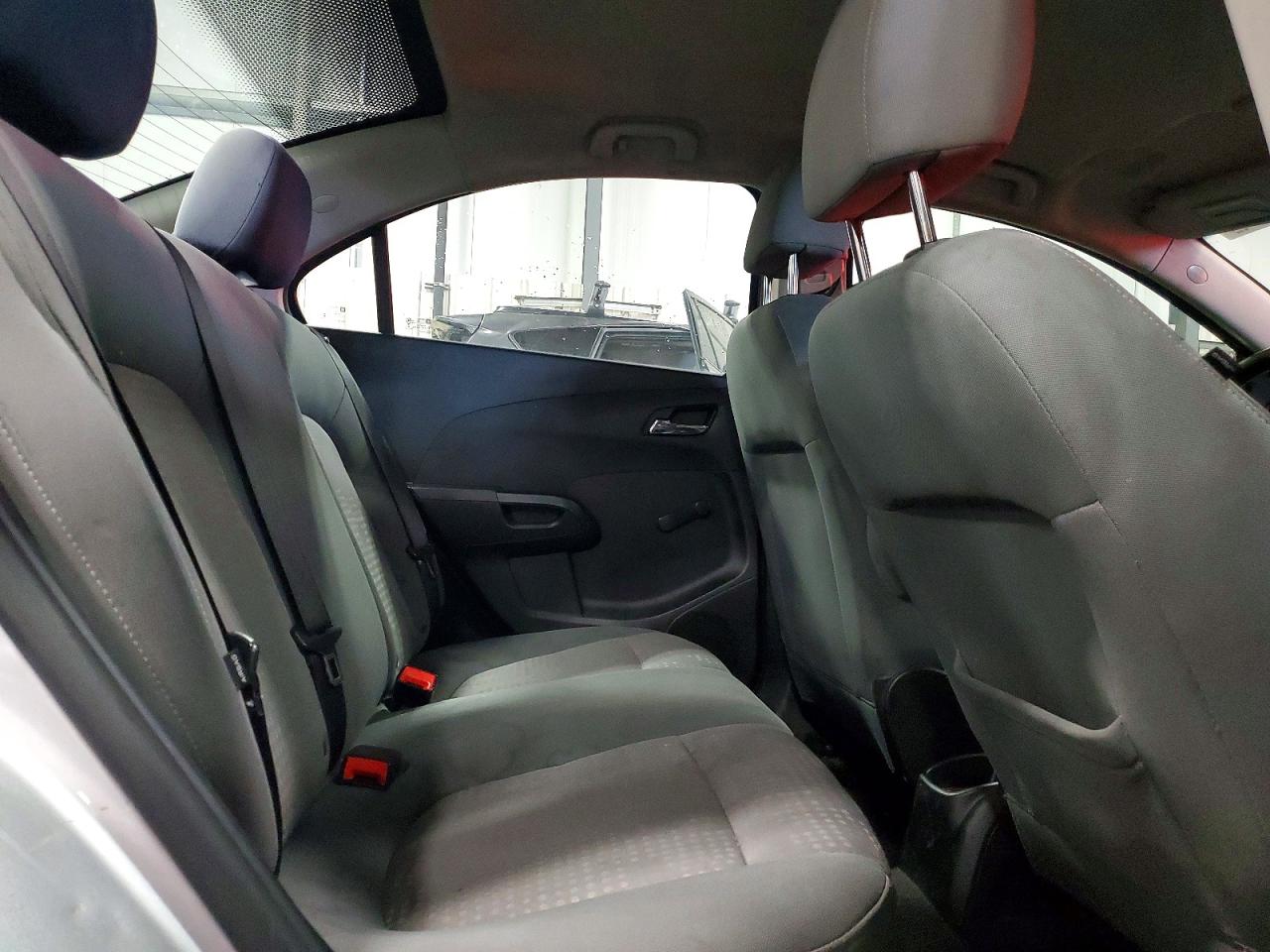 2014 Chevrolet Sonic Ls Silver vin: 1G1JA5SH9E4107994