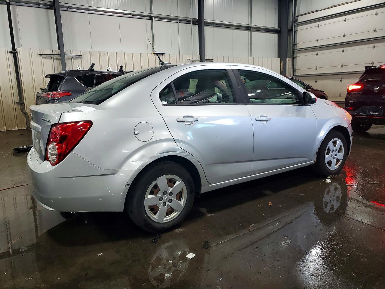 2014 Chevrolet Sonic Ls Silver vin: 1G1JA5SH9E4107994