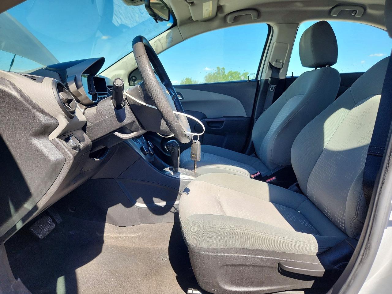 2013 Chevrolet Sonic Ls Silver vin: 1G1JA5SHXD4132613