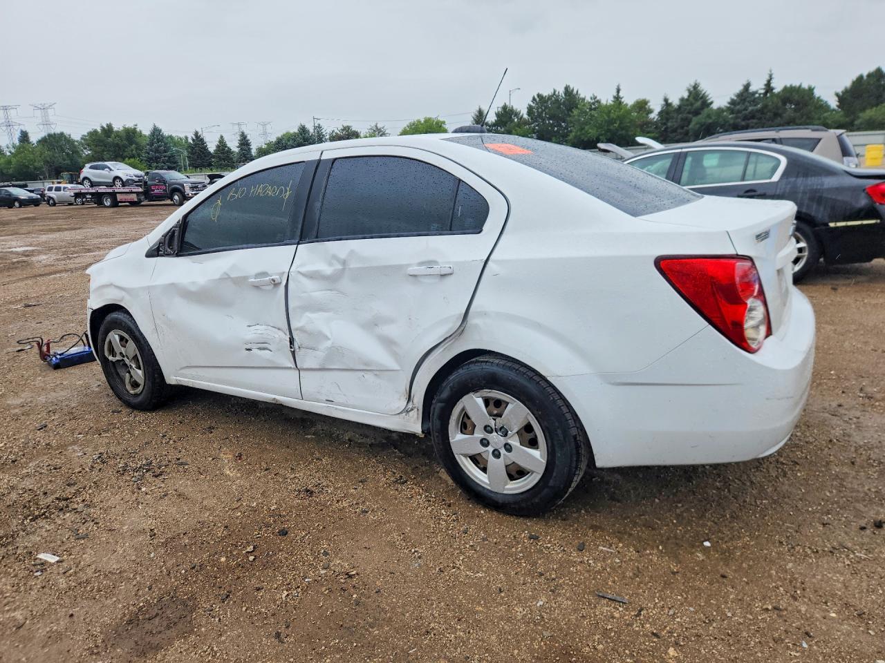2015 Chevrolet Sonic Ls White vin: 1G1JA5SHXF4160608