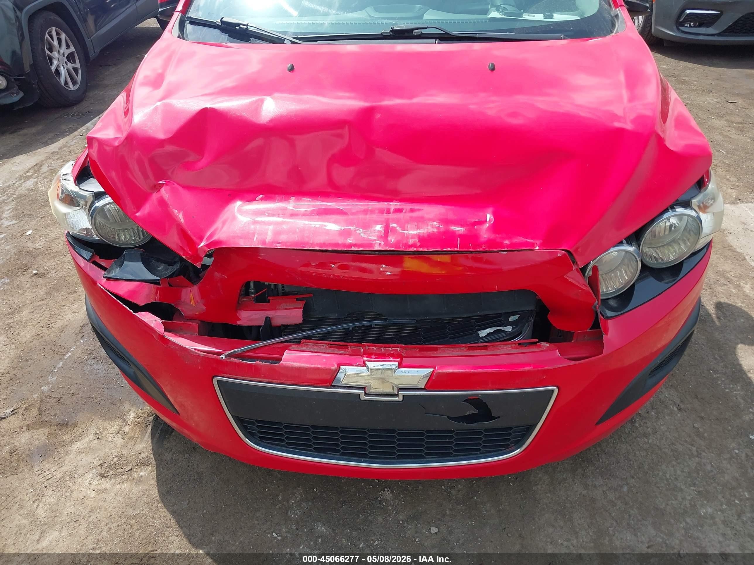 2015 Chevrolet Sonic Ls Auto Red vin: 1G1JA6SH1F4101811