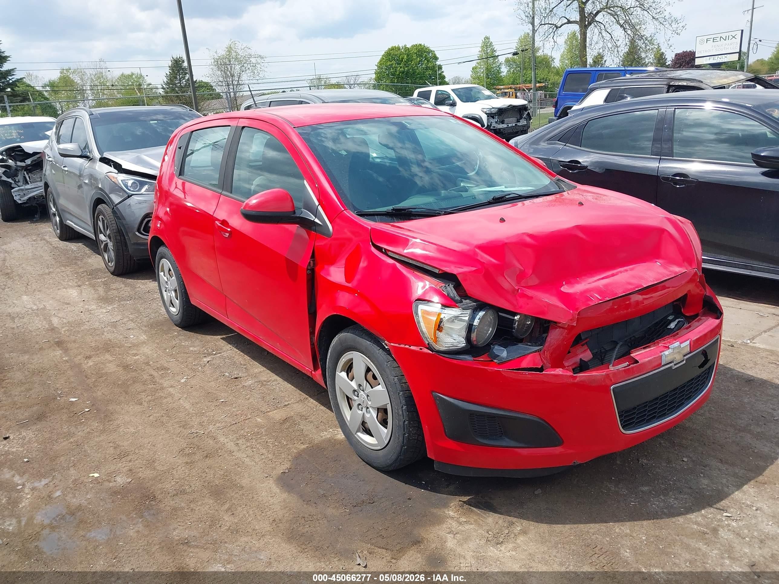 2015 Chevrolet Sonic Ls Auto Red vin: 1G1JA6SH1F4101811