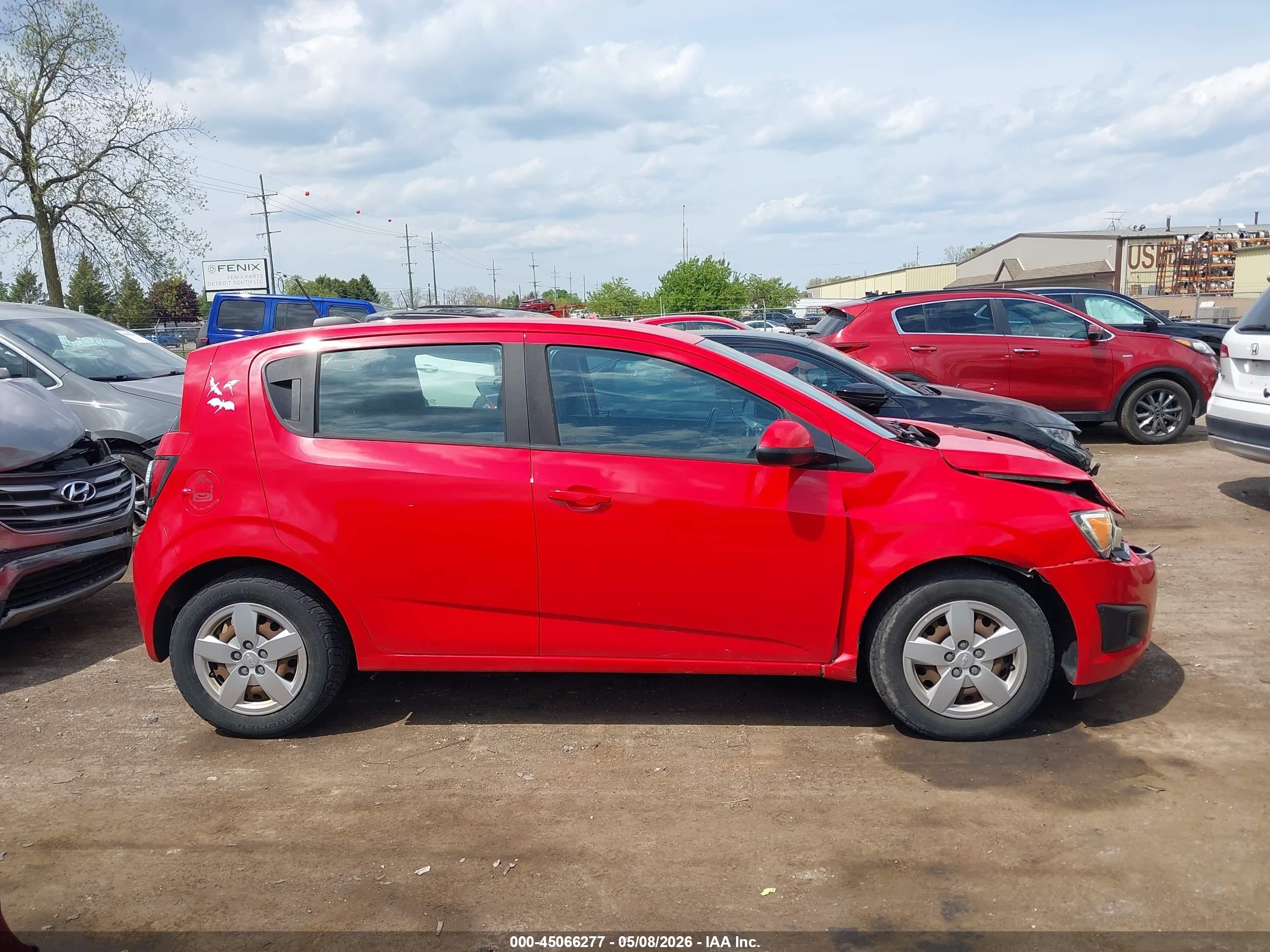 2015 Chevrolet Sonic Ls Auto Red vin: 1G1JA6SH1F4101811