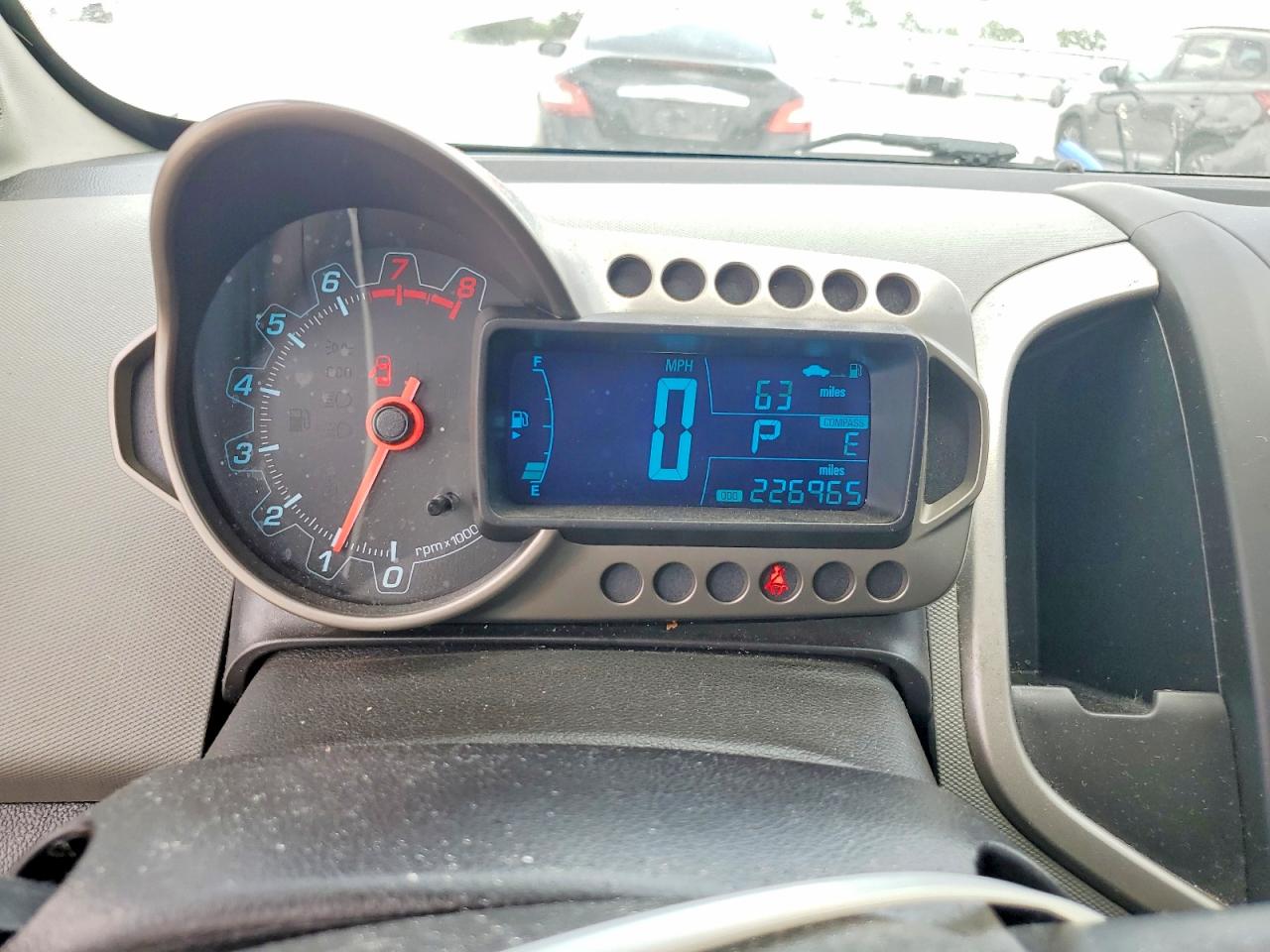 2014 Chevrolet Sonic Ls White vin: 1G1JA6SH2E4138994