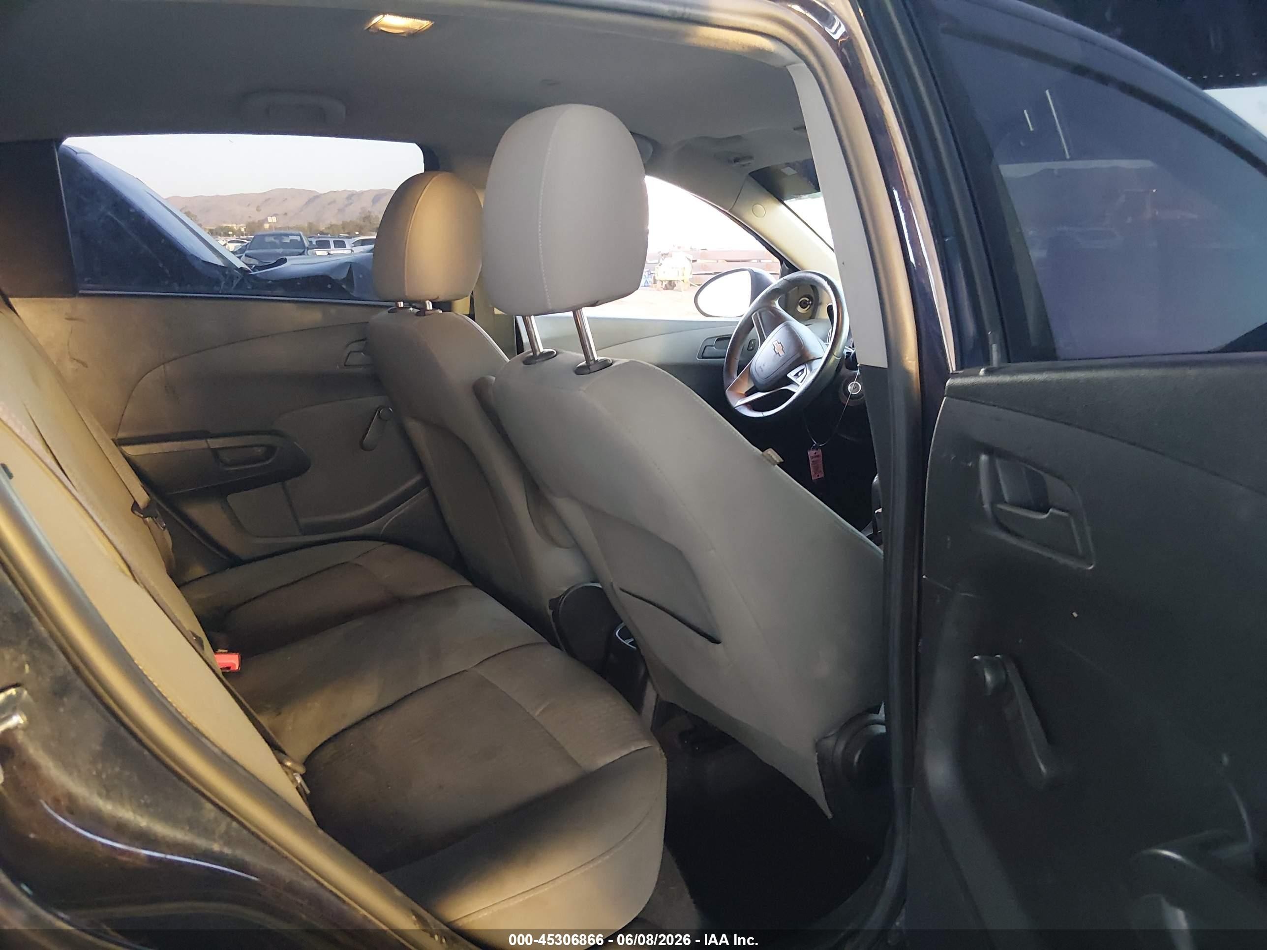 2015 Chevrolet Sonic Ls Auto Dark Blue vin: 1G1JA6SH2F4151536