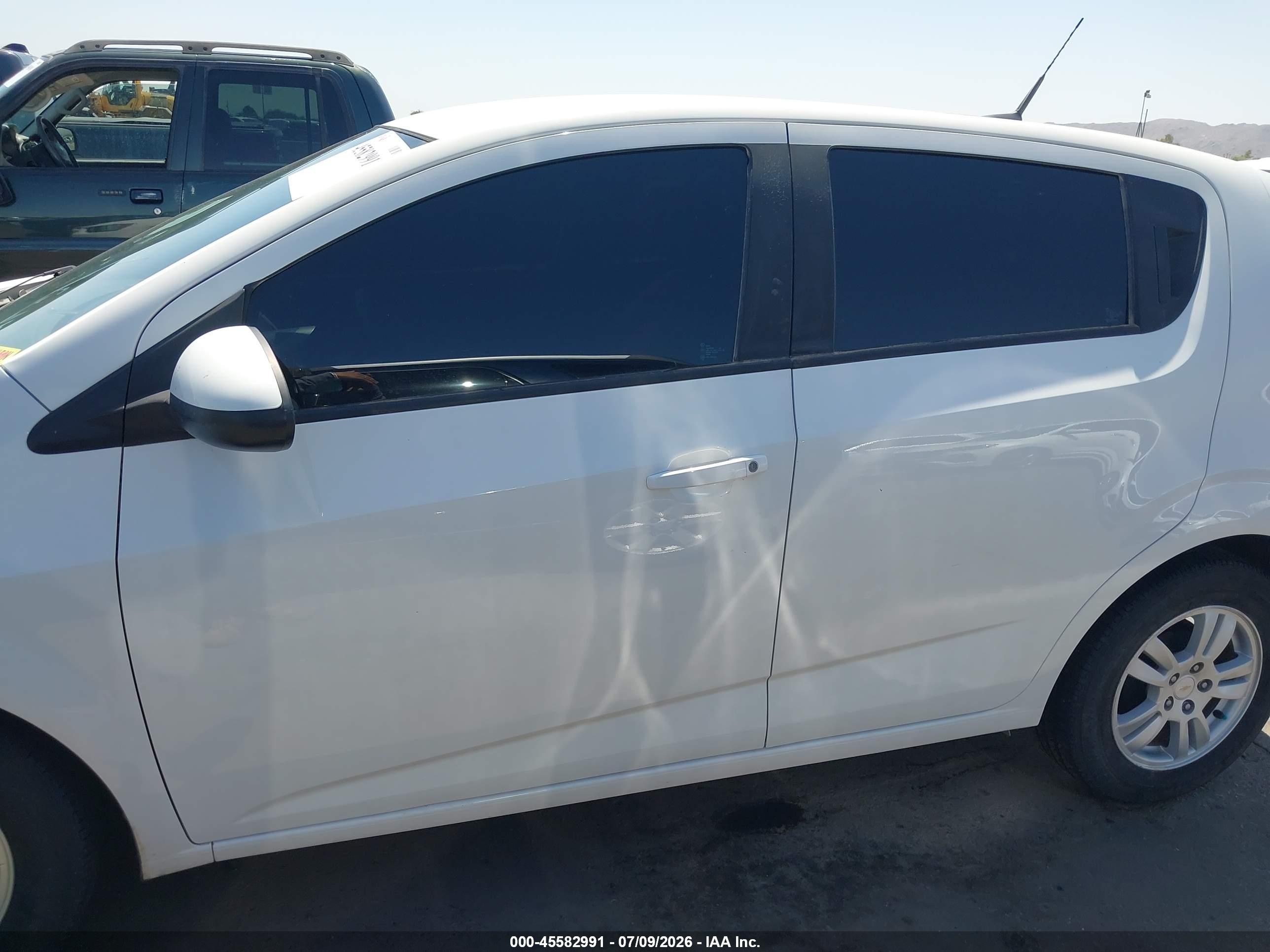 2012 Chevrolet Sonic 2ls White vin: 1G1JA6SH4C4153753