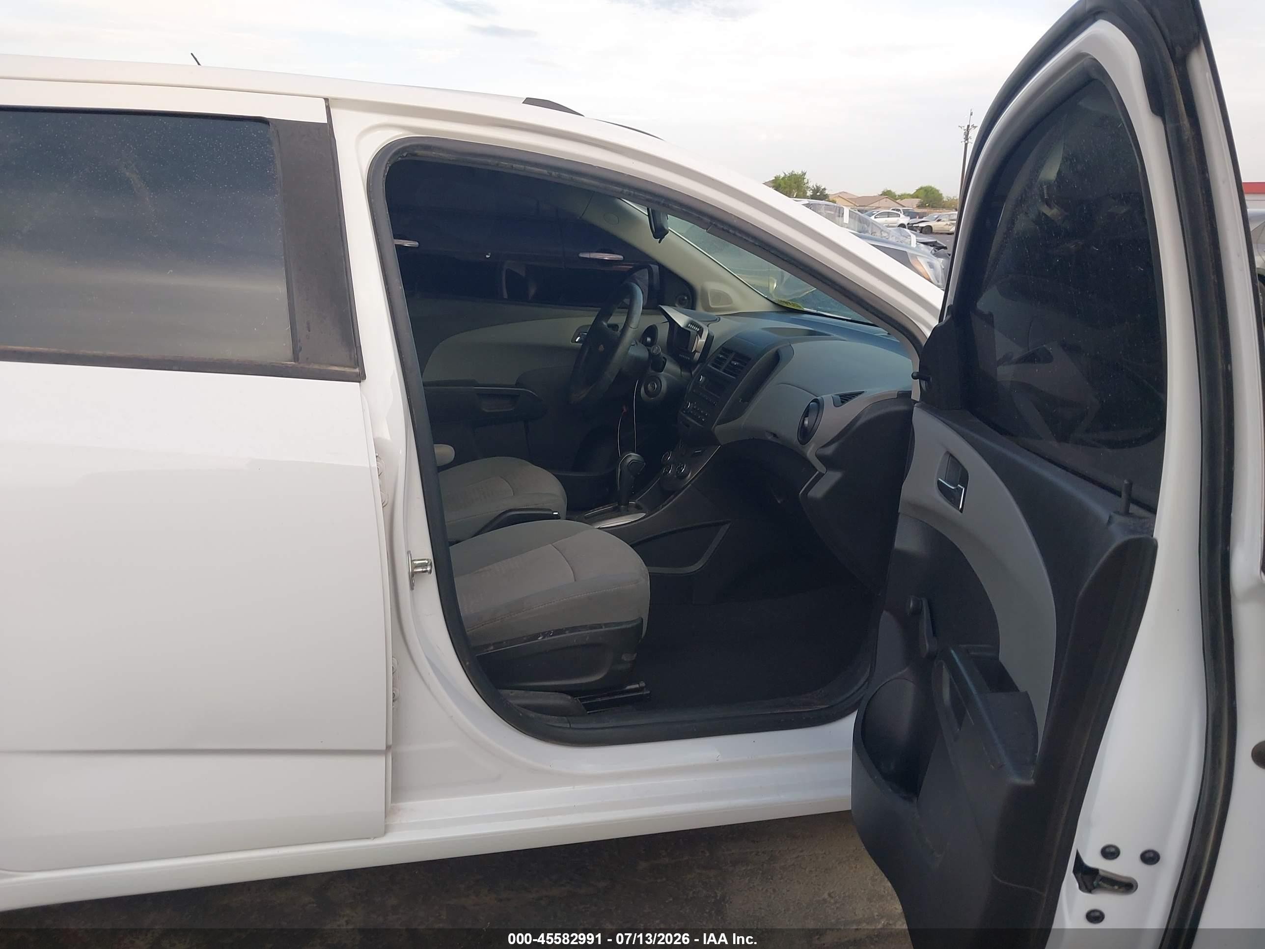 2012 Chevrolet Sonic 2ls White vin: 1G1JA6SH4C4153753