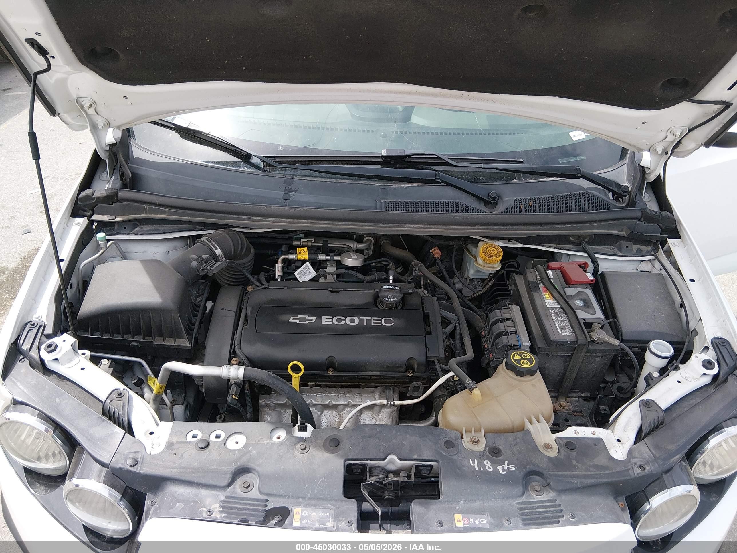 2015 Chevrolet Sonic Ls Auto Белый vin: 1G1JA6SH4F4197577
