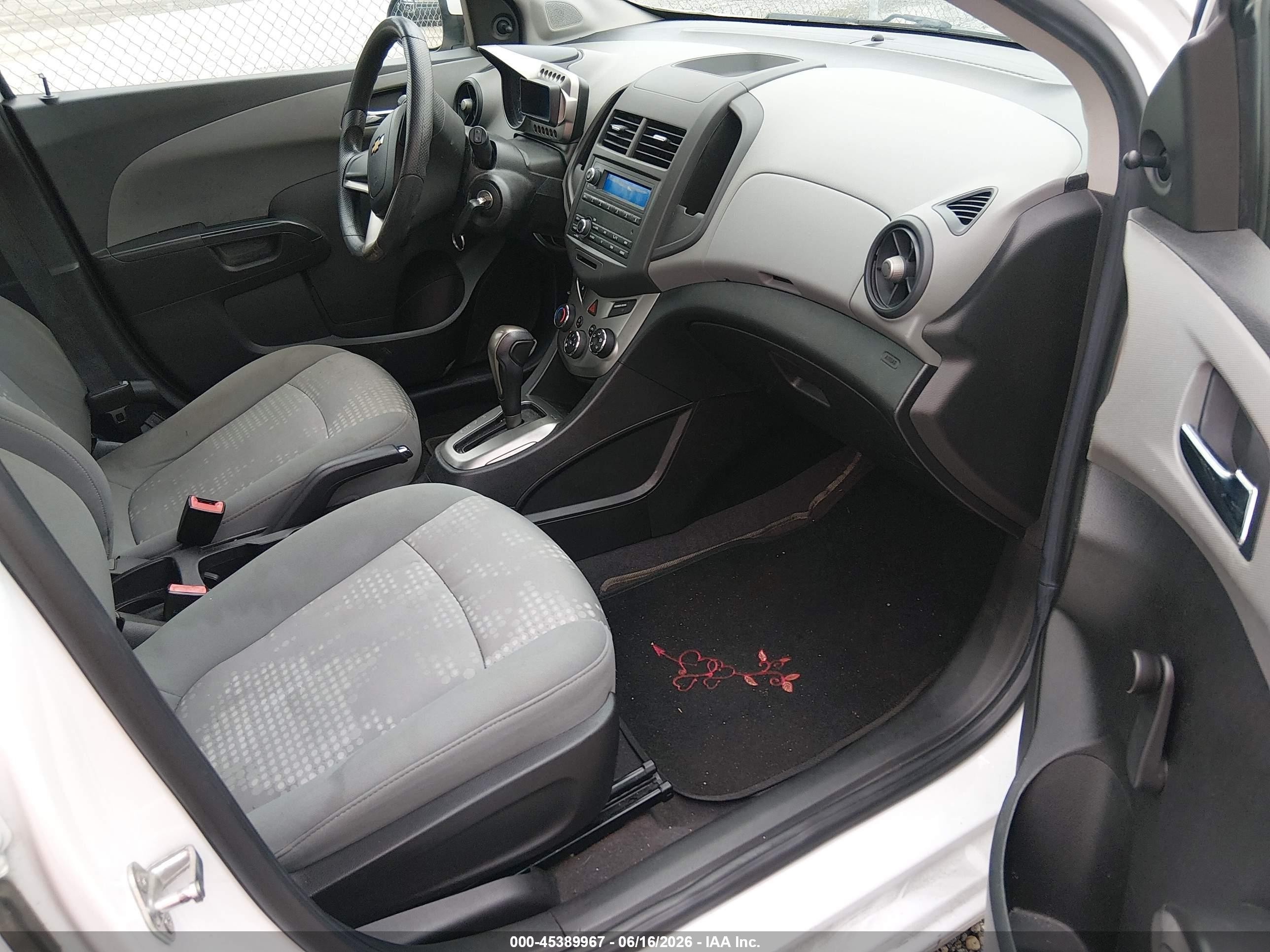 2012 Chevrolet Sonic 2ls White vin: 1G1JA6SH6C4162762