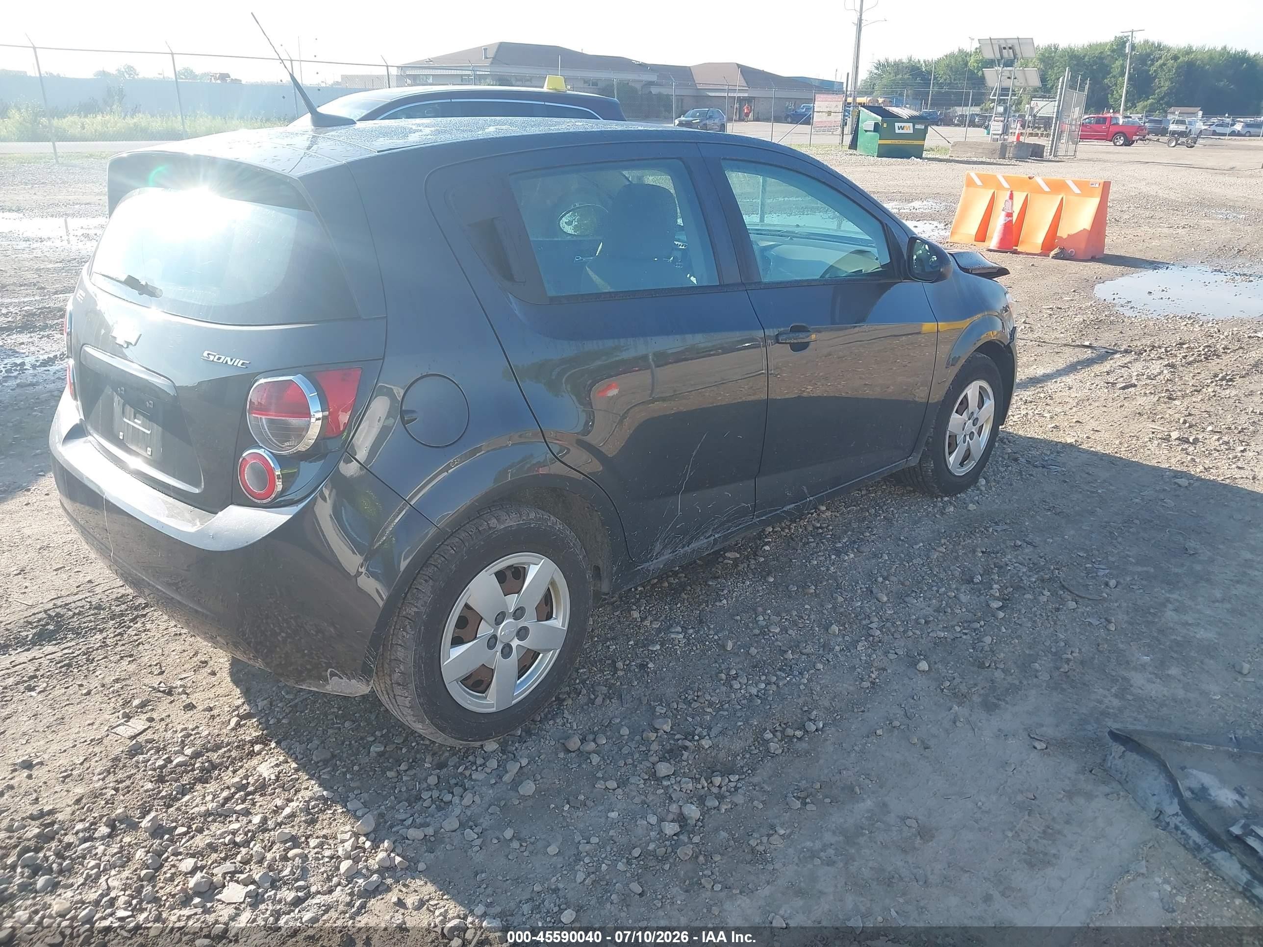2014 Chevrolet Sonic Ls Auto Gray vin: 1G1JA6SH8E4172390