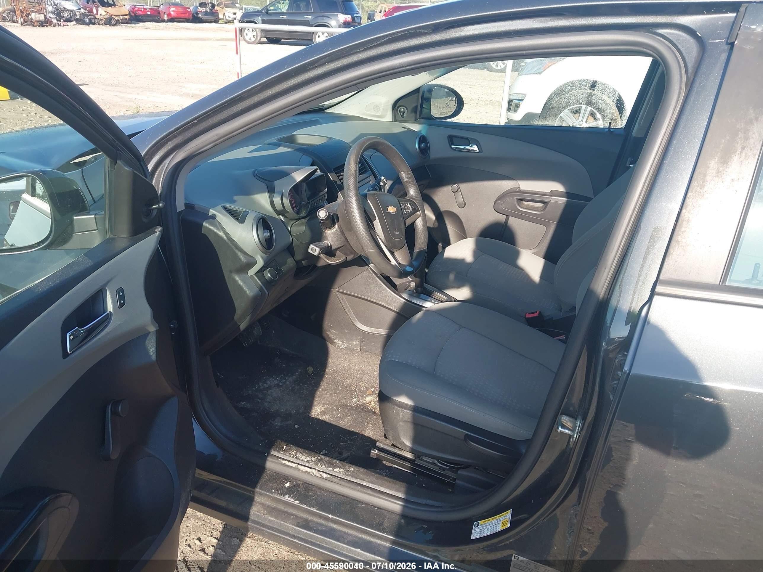 2014 Chevrolet Sonic Ls Auto Gray vin: 1G1JA6SH8E4172390