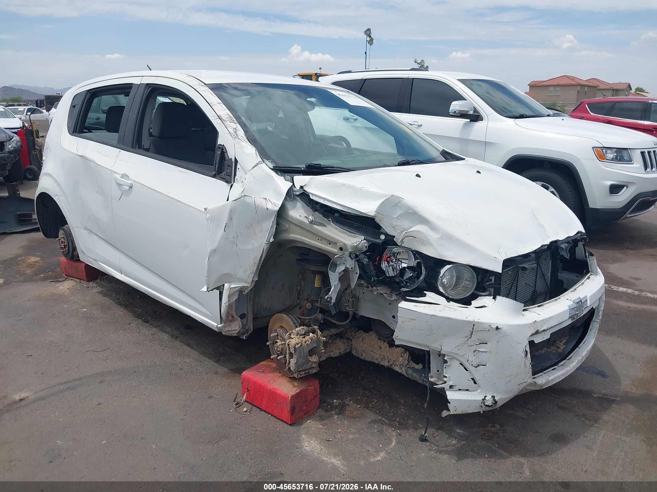 2015 Chevrolet Sonic Ls Auto White vin: 1G1JA6SH8F4131016