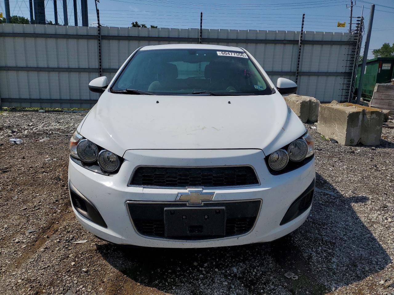 2015 Chevrolet Sonic Ls White vin: 1G1JA6SH8F4198005