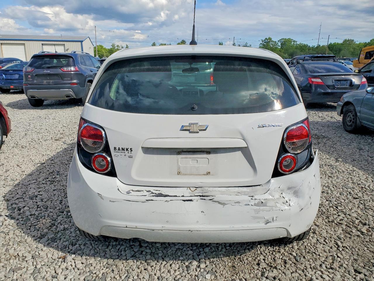 2014 Chevrolet Sonic Ls White vin: 1G1JA6SH9E4132917