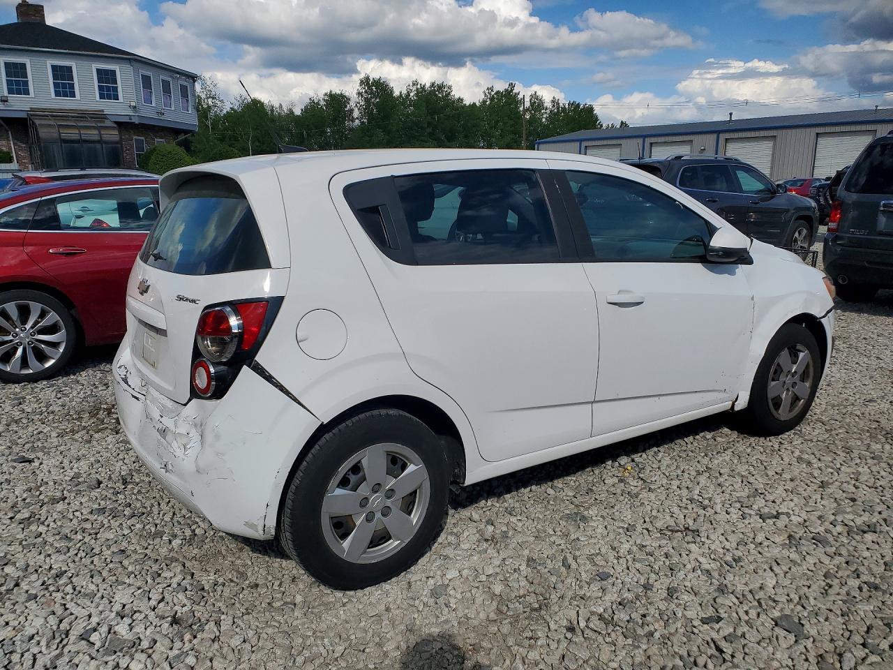 2014 Chevrolet Sonic Ls White vin: 1G1JA6SH9E4132917