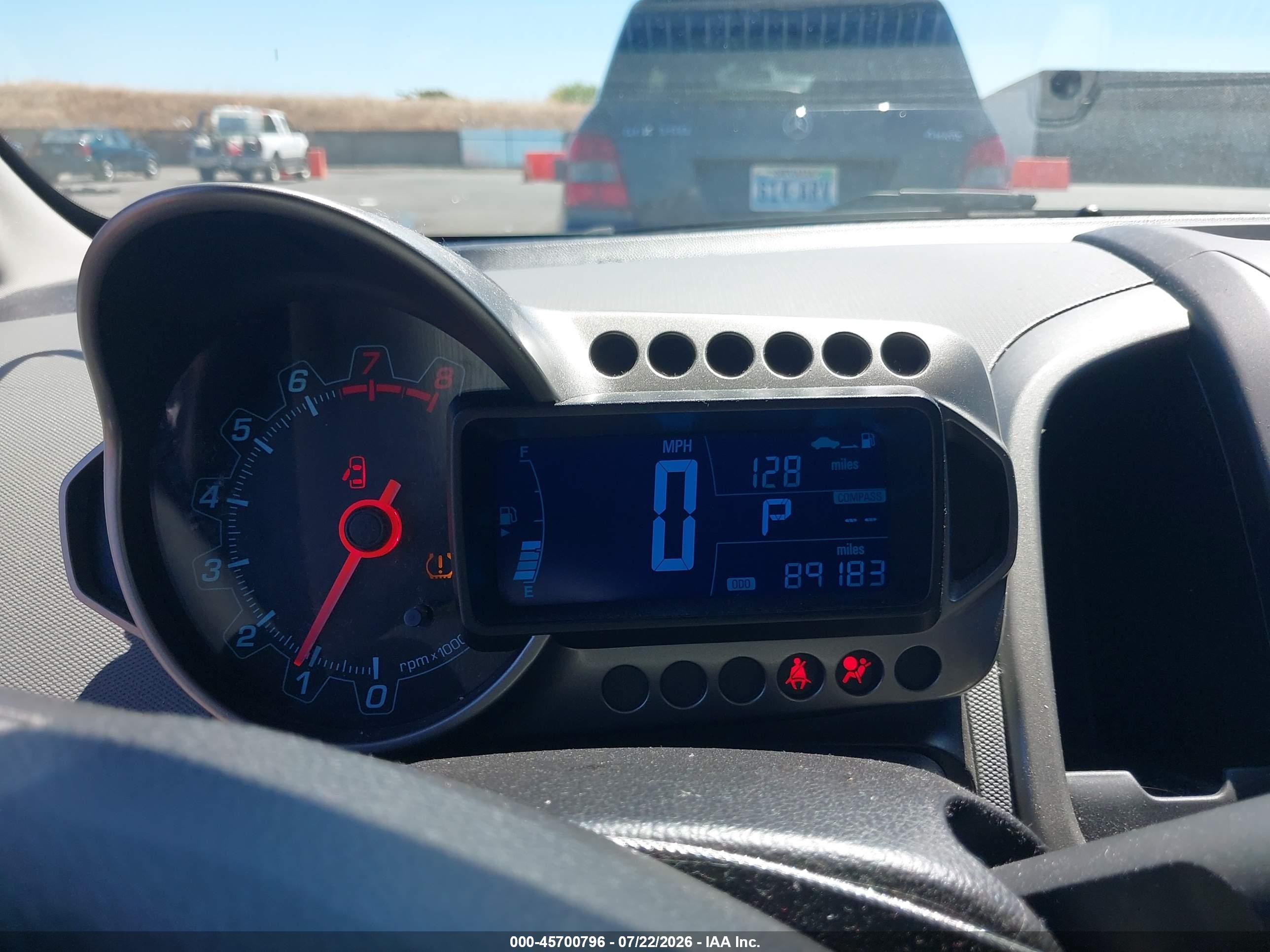 2015 Chevrolet Sonic Ls Auto Белый vin: 1G1JA6SHXF4159089