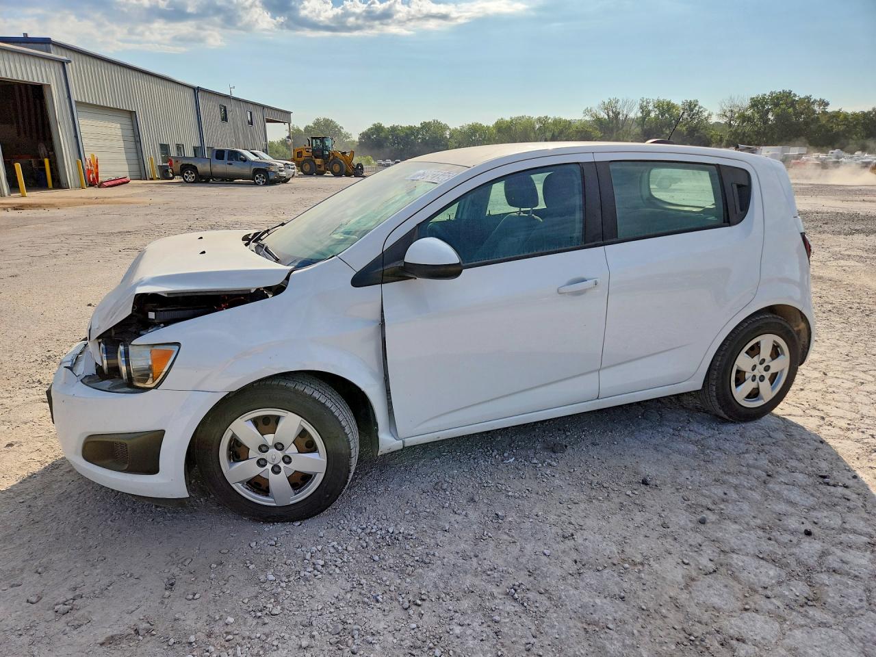 2015 Chevrolet Sonic Ls White vin: 1G1JA6SHXF4206332