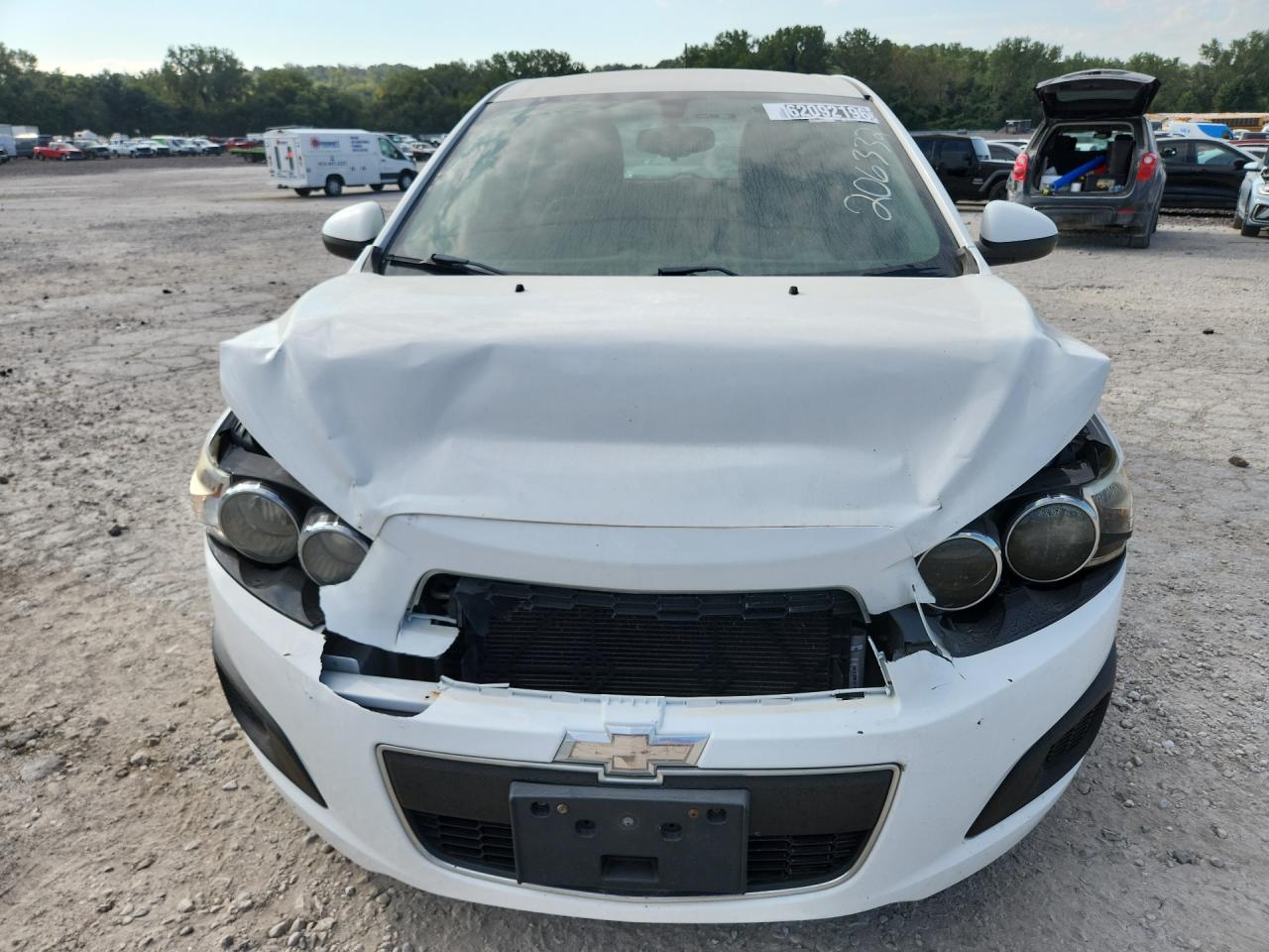 2015 Chevrolet Sonic Ls Белый vin: 1G1JA6SHXF4206332 Damage: Front Bumper Reinforcement, Broken, Replacement Required
