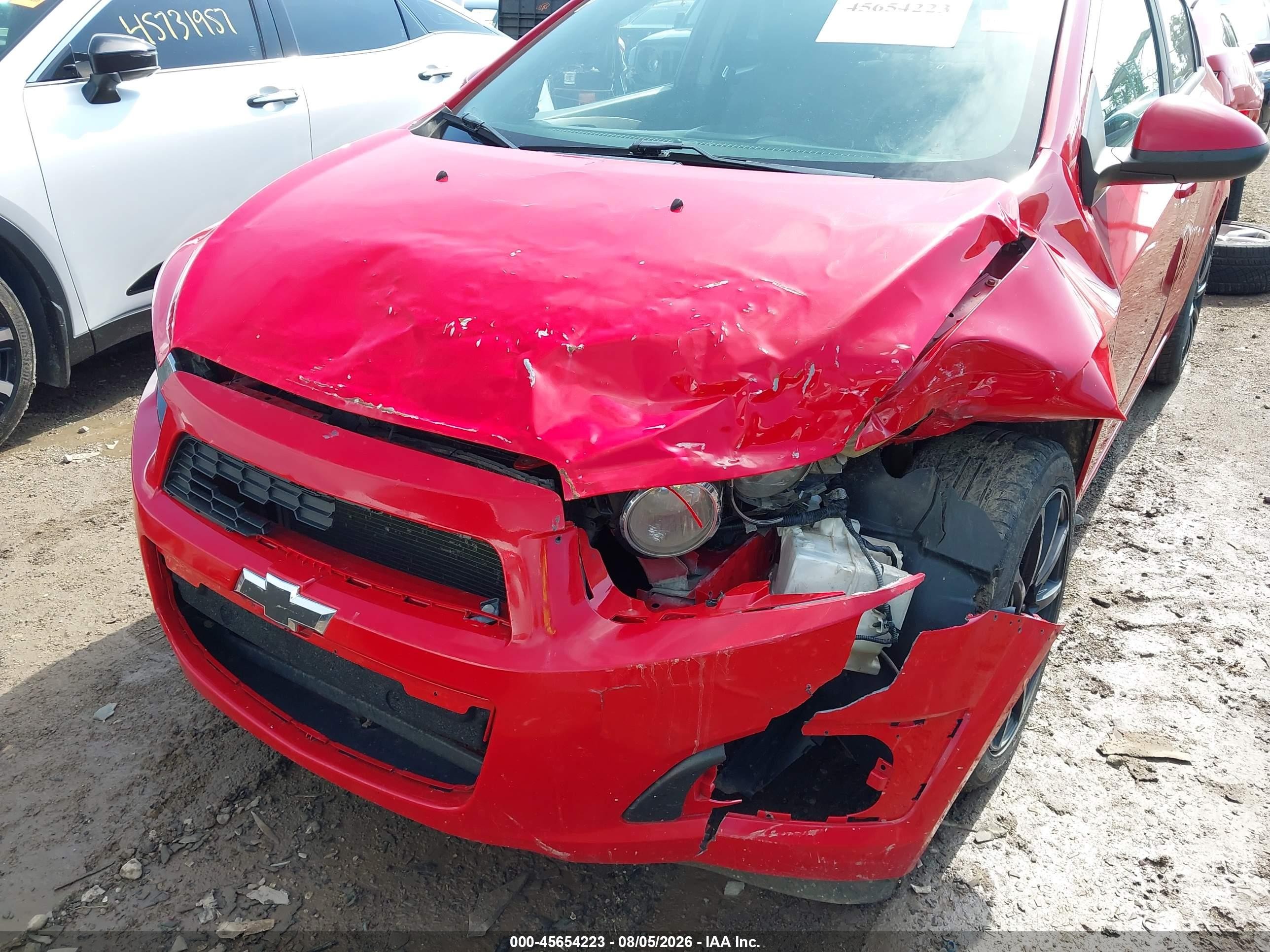 2013 Chevrolet Sonic Ls Manual Красный vin: 1G1JB5SH4D4237628