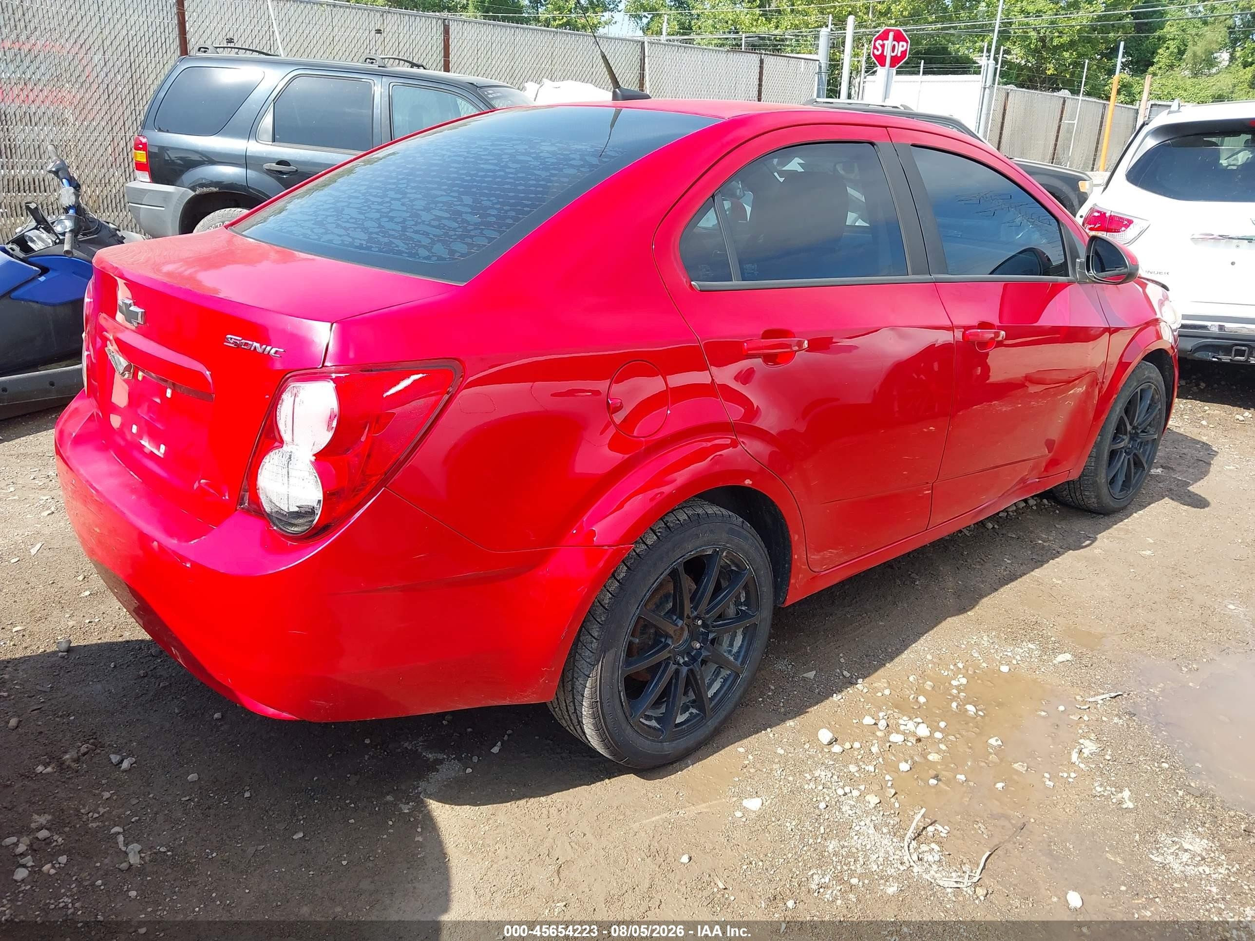 2013 Chevrolet Sonic Ls Manual Красный vin: 1G1JB5SH4D4237628