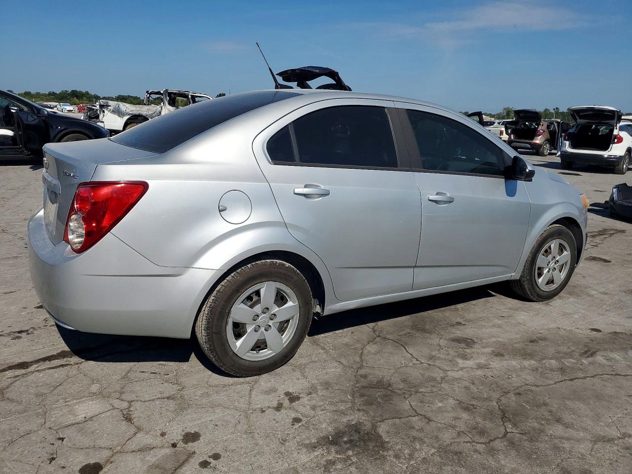 2014 Chevrolet Sonic Ls Silver vin: 1G1JB5SH5E4127947