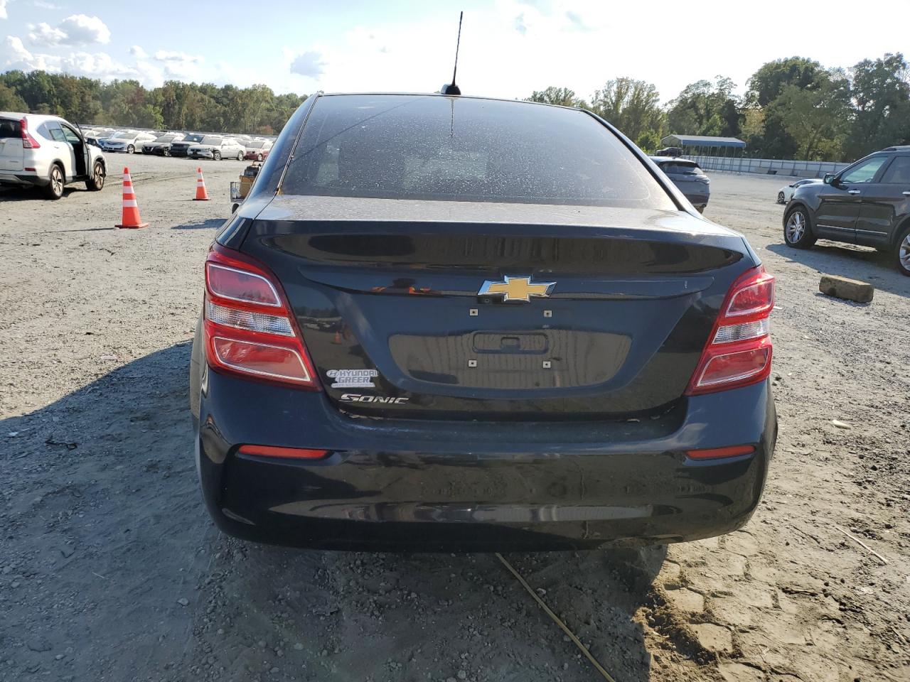 2018 Chevrolet Sonic Ls Черный vin: 1G1JB5SH5J4128302