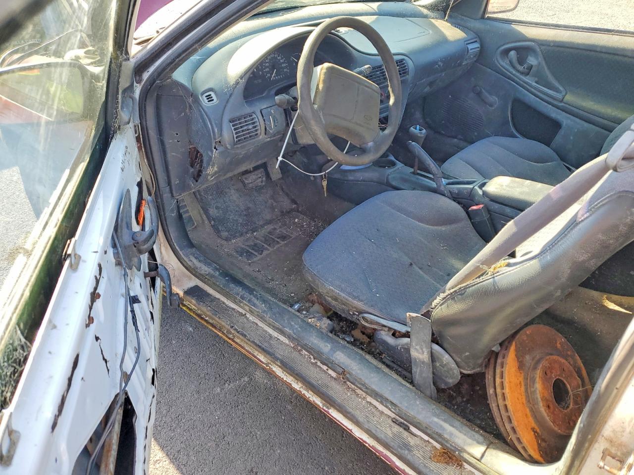 1997 Chevrolet Cavalier Base Red vin: 1G1JC1241VM147910
