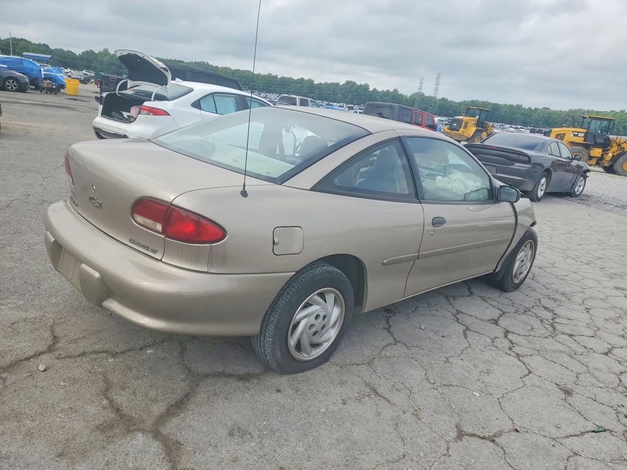 1997 Chevrolet Cavalier Base Золотой vin: 1G1JC1243V7325637