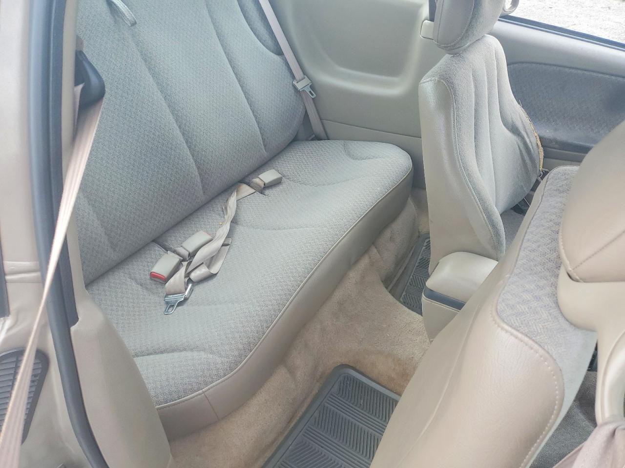 1997 Chevrolet Cavalier Base Золотой vin: 1G1JC1243V7325637
