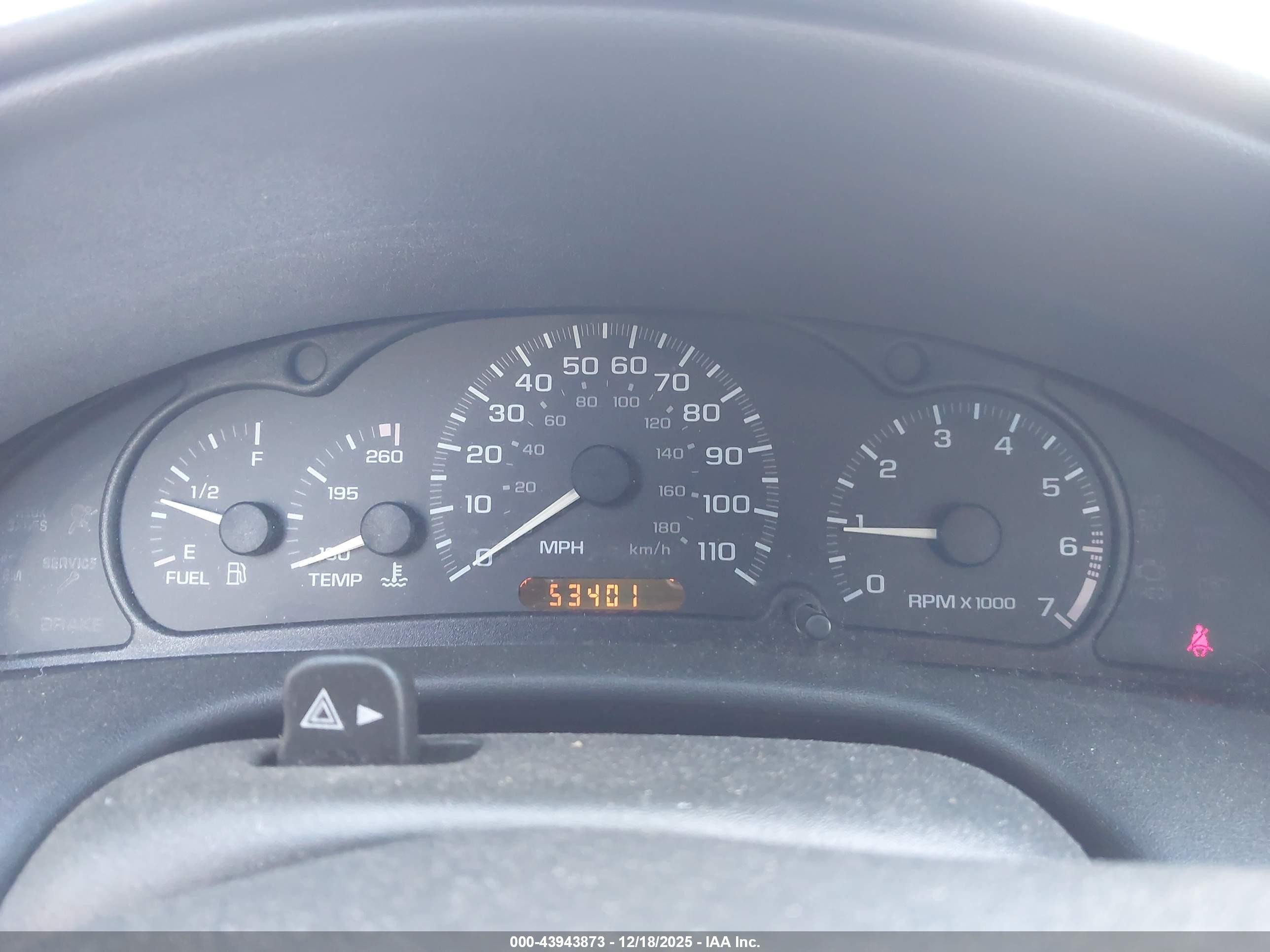 2000 Chevrolet Cavalier   Белый vin: 1G1JC1243Y7273642