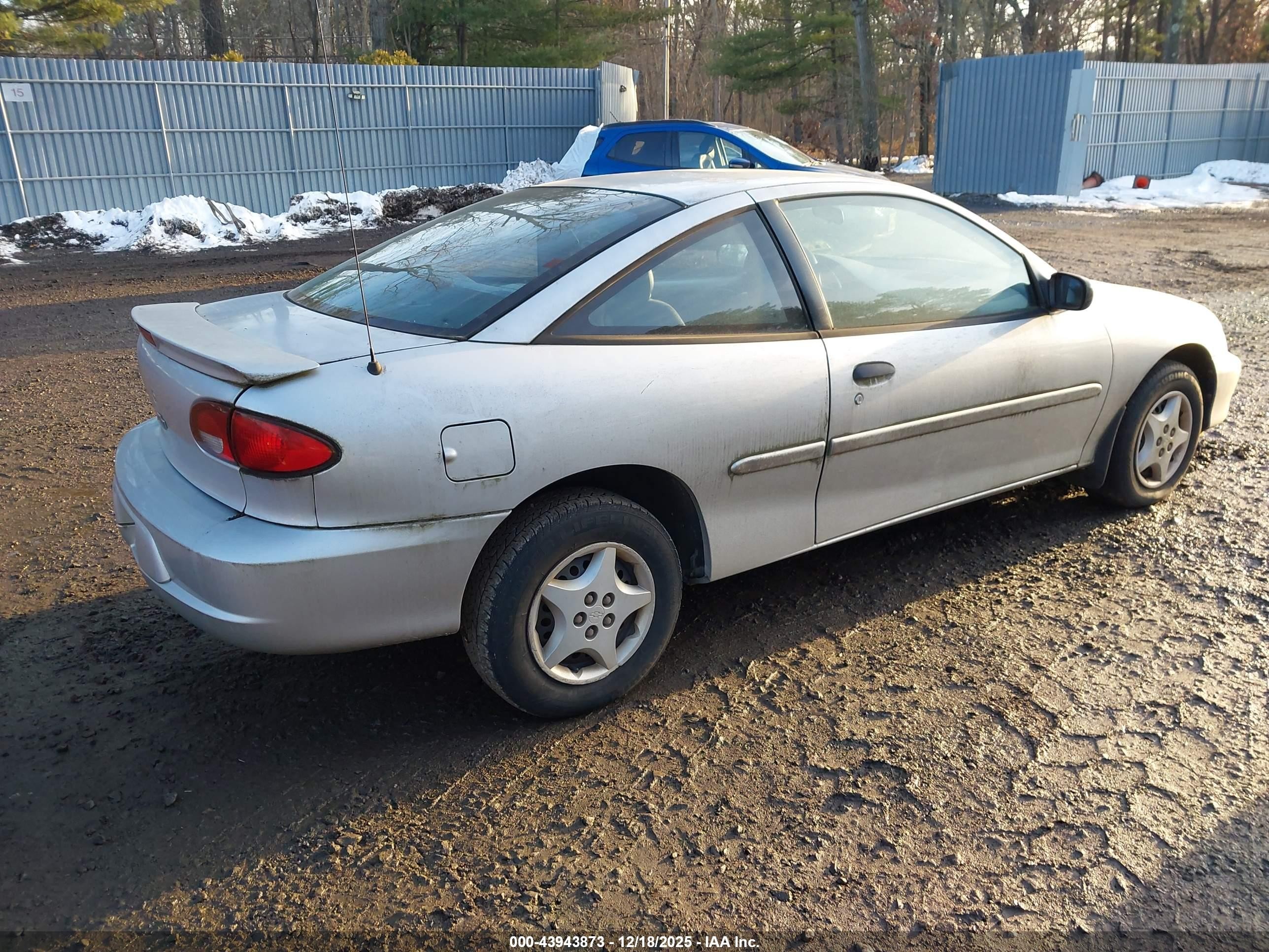 2000 Chevrolet Cavalier   Белый vin: 1G1JC1243Y7273642