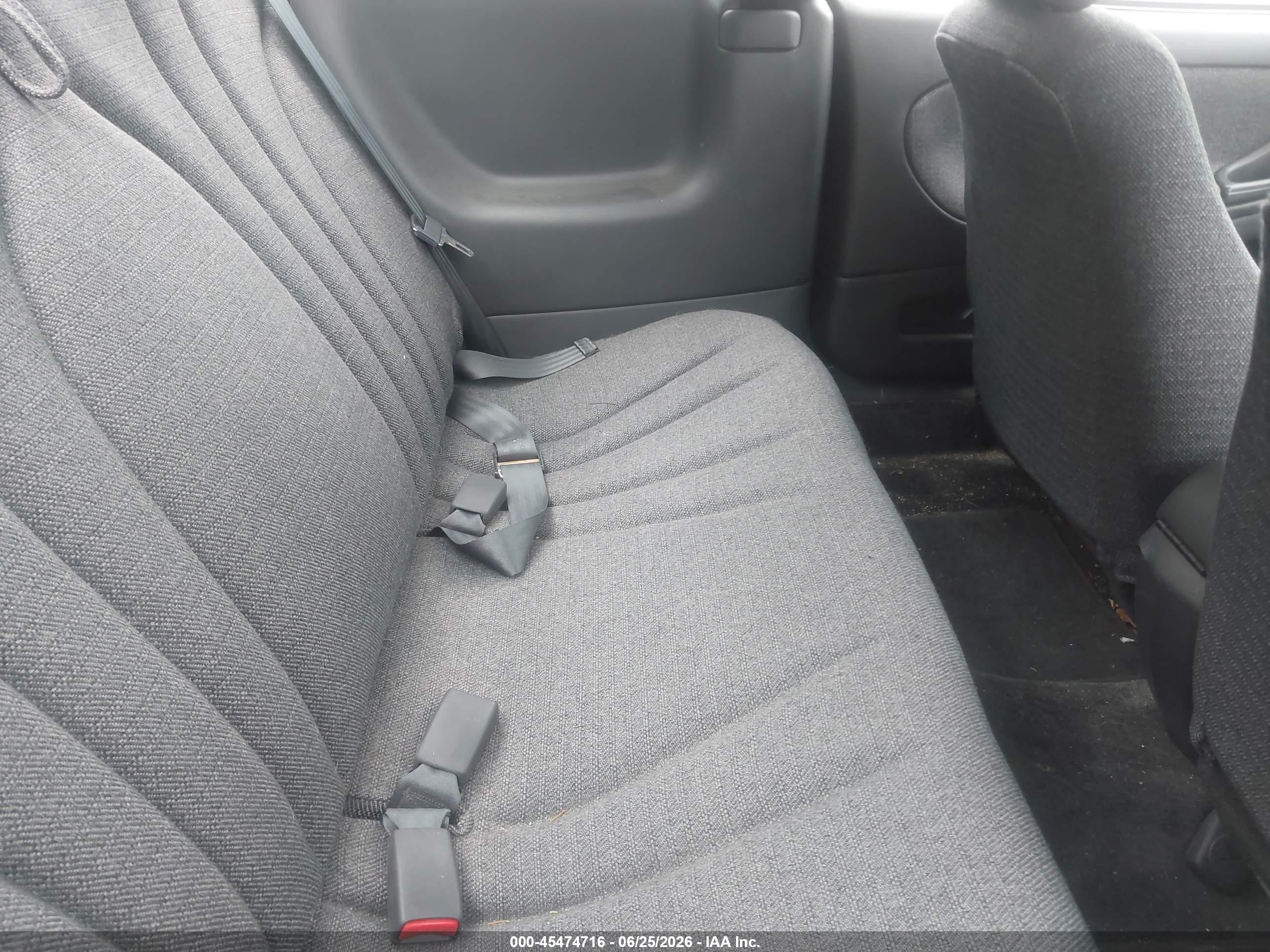 2000 Chevrolet Cavalier   Красный vin: 1G1JC1246Y7416924