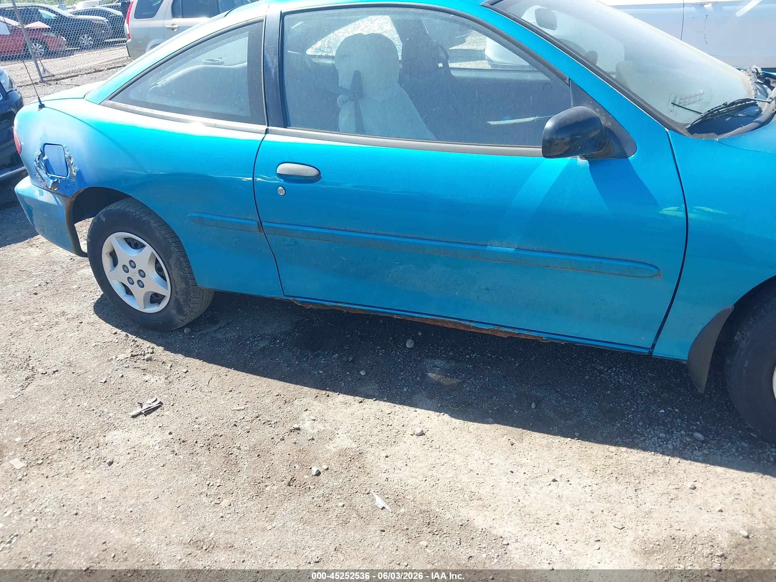 2000 Chevrolet Cavalier   Light Blue vin: 1G1JC1247Y7107804