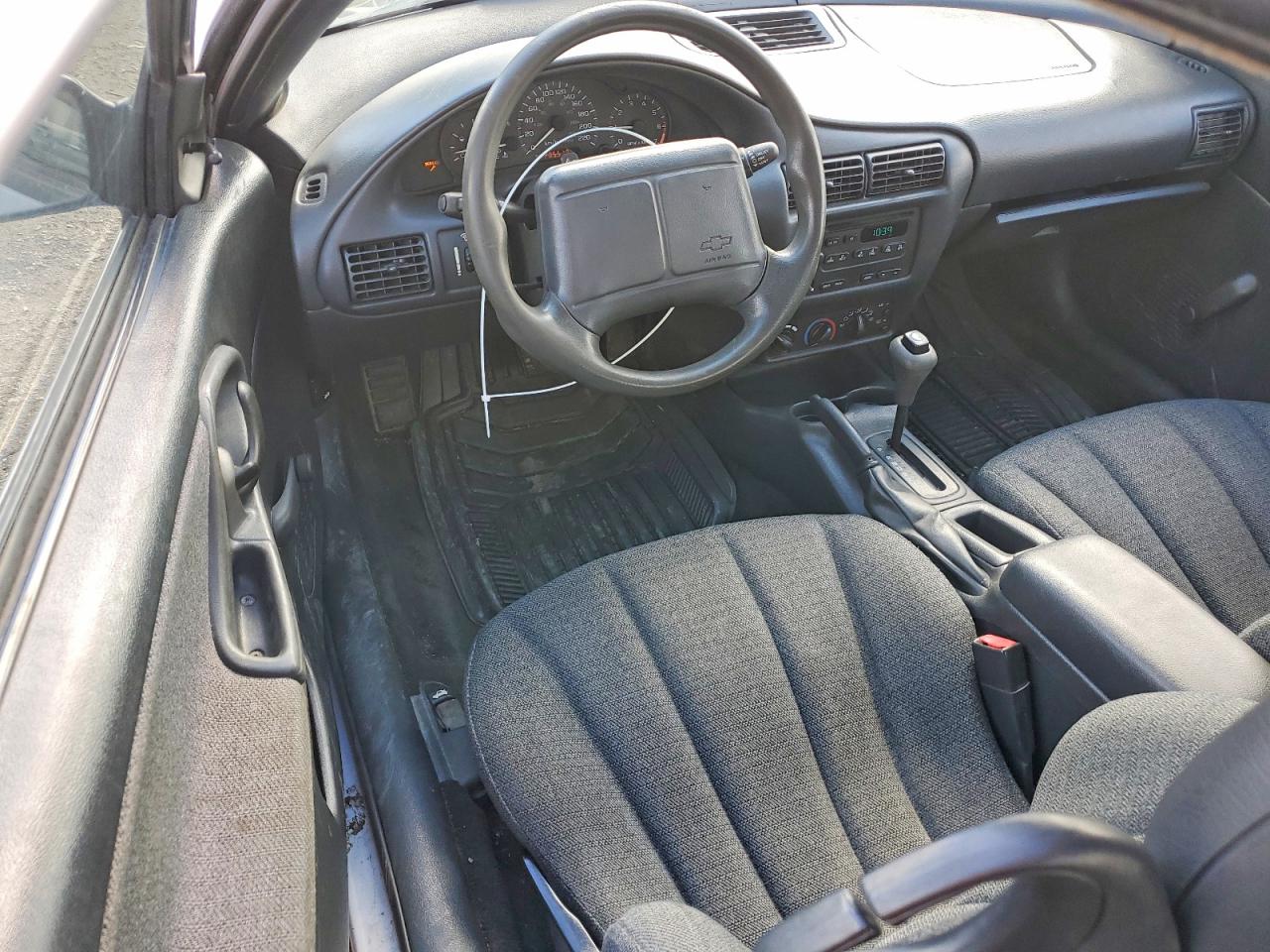 2000 Chevrolet Cavalier Silver vin: 1G1JC1249Y7123891