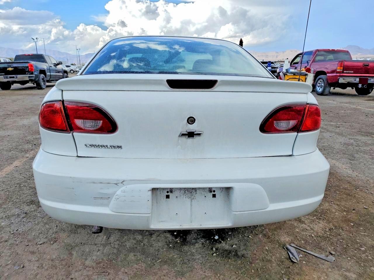 2000 Chevrolet Cavalier White vin: 1G1JC1249Y7237549