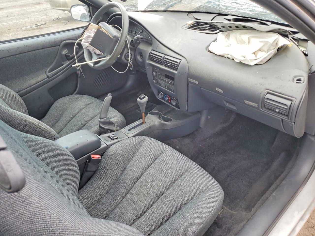 2000 Chevrolet Cavalier White vin: 1G1JC1249Y7237549